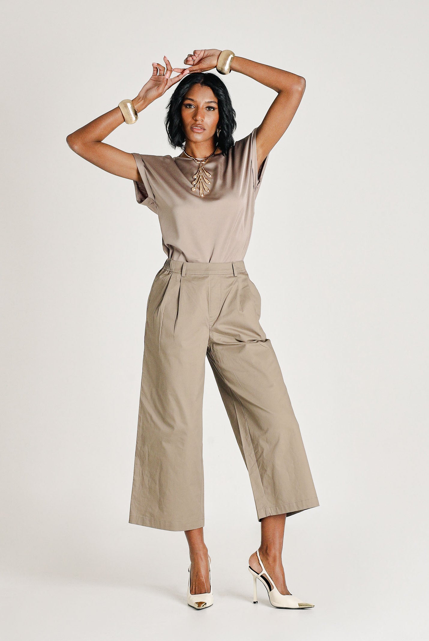 ONLY Pantalone cropped marrone da donna 15370610 WA ONLY