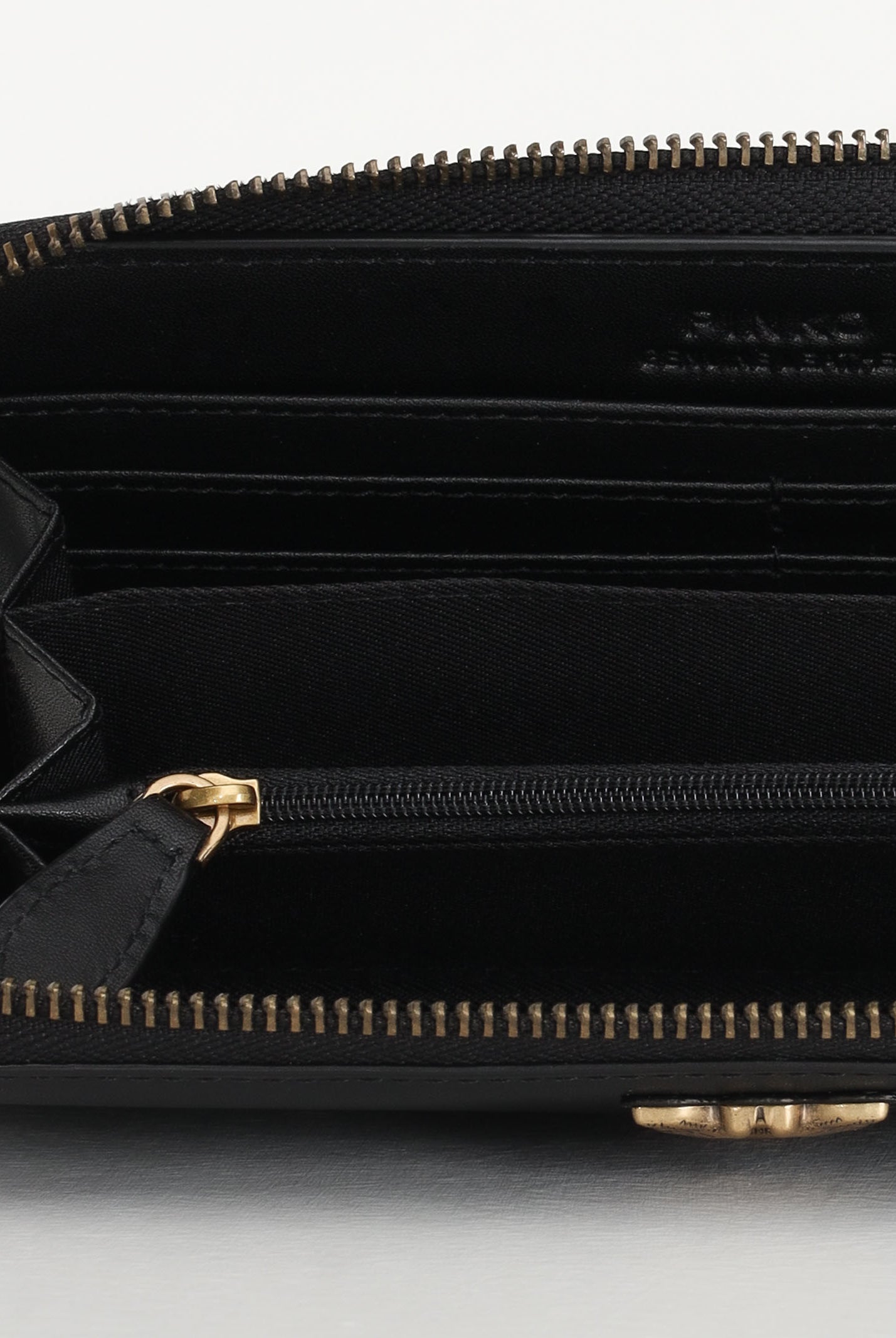 PINKO Portafogli zip-around in morbida pelle mano seta nero da donna 100250A0F1 Z99Q PINKO