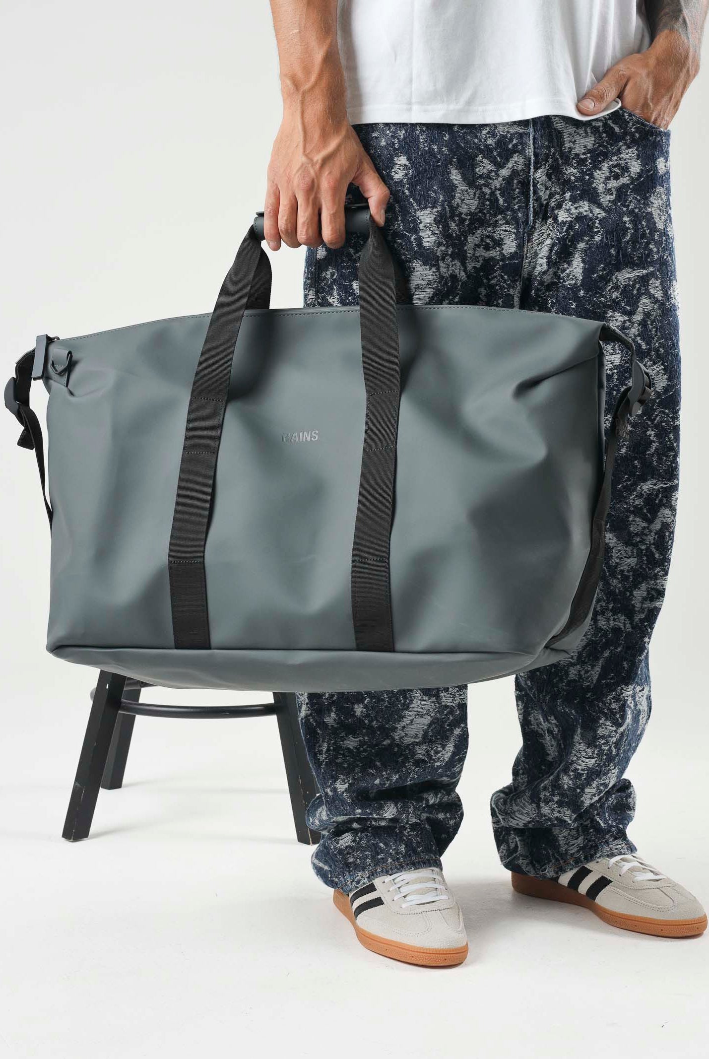 RAINS Borsone Hilo Weekend grigio per uomo e donna RA1420 DAGR RAINS
