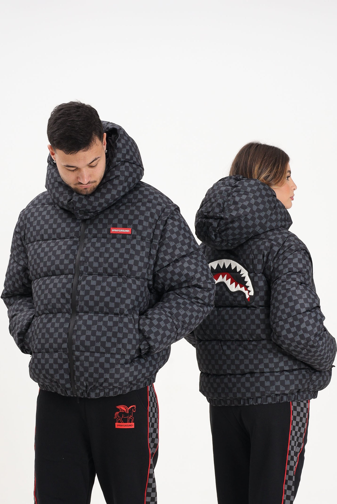 SPRAYGROUND Piumino Drip Check grigio e nero per uomo e donna SP748GRY . SPRAYGROUND