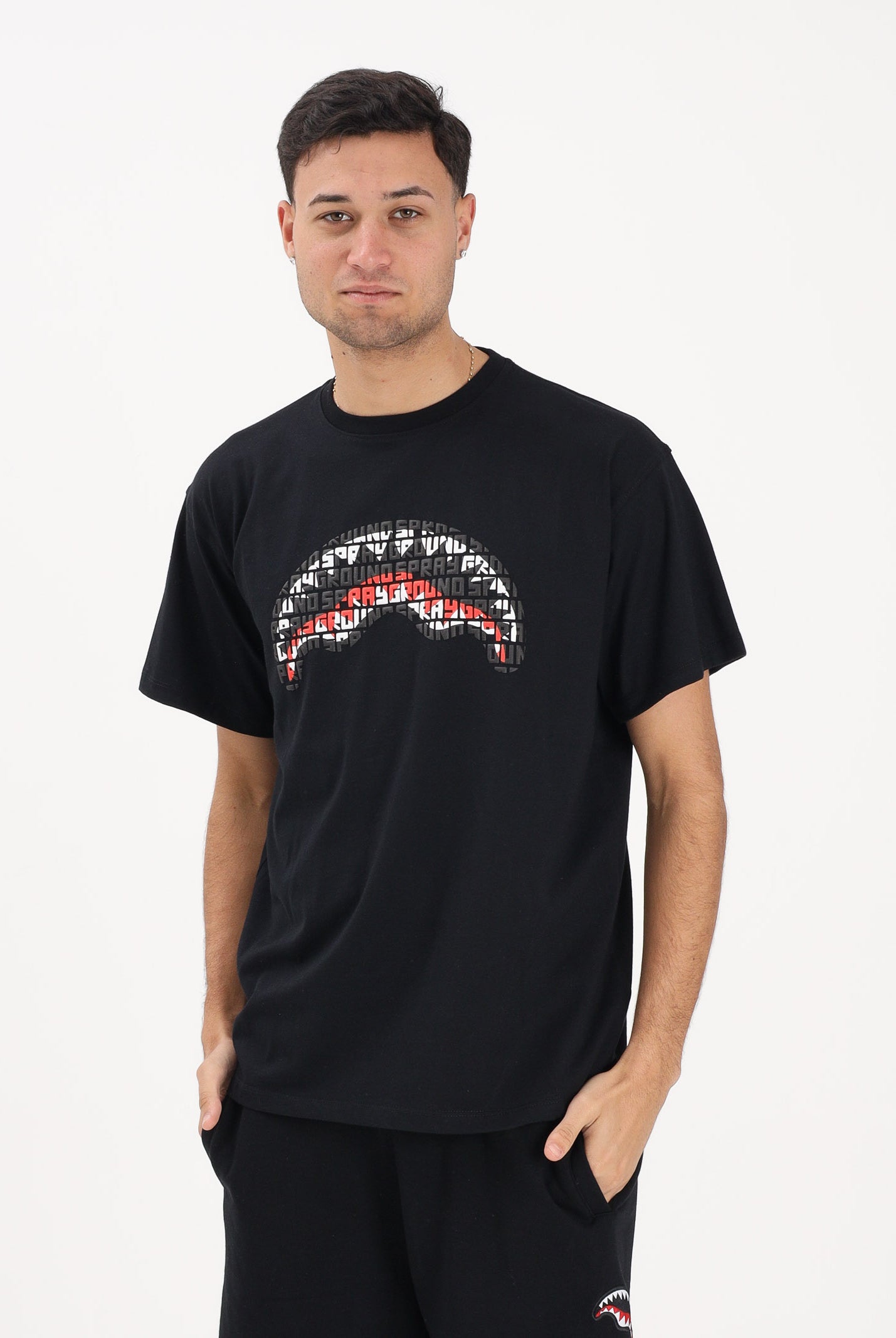 SPRAYGROUND T-shirt a manica corta nera da uomo con grafica frontale SP858BLK . SPRAYGROUND