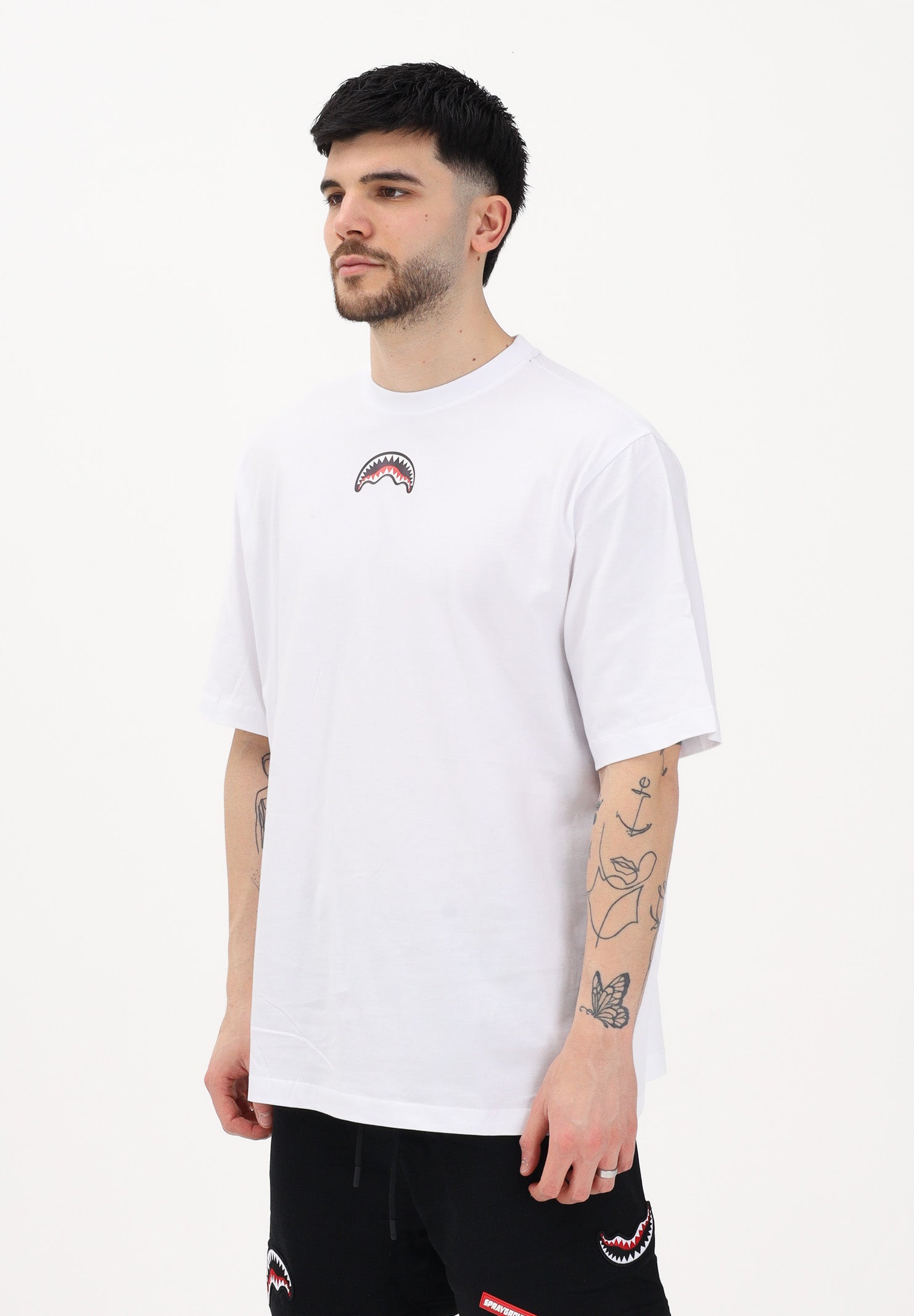 SPRAYGROUND T-shirt a manica corta bianca da uomo con stampa grafica sul retro SP875WHT . SPRAYGROUND