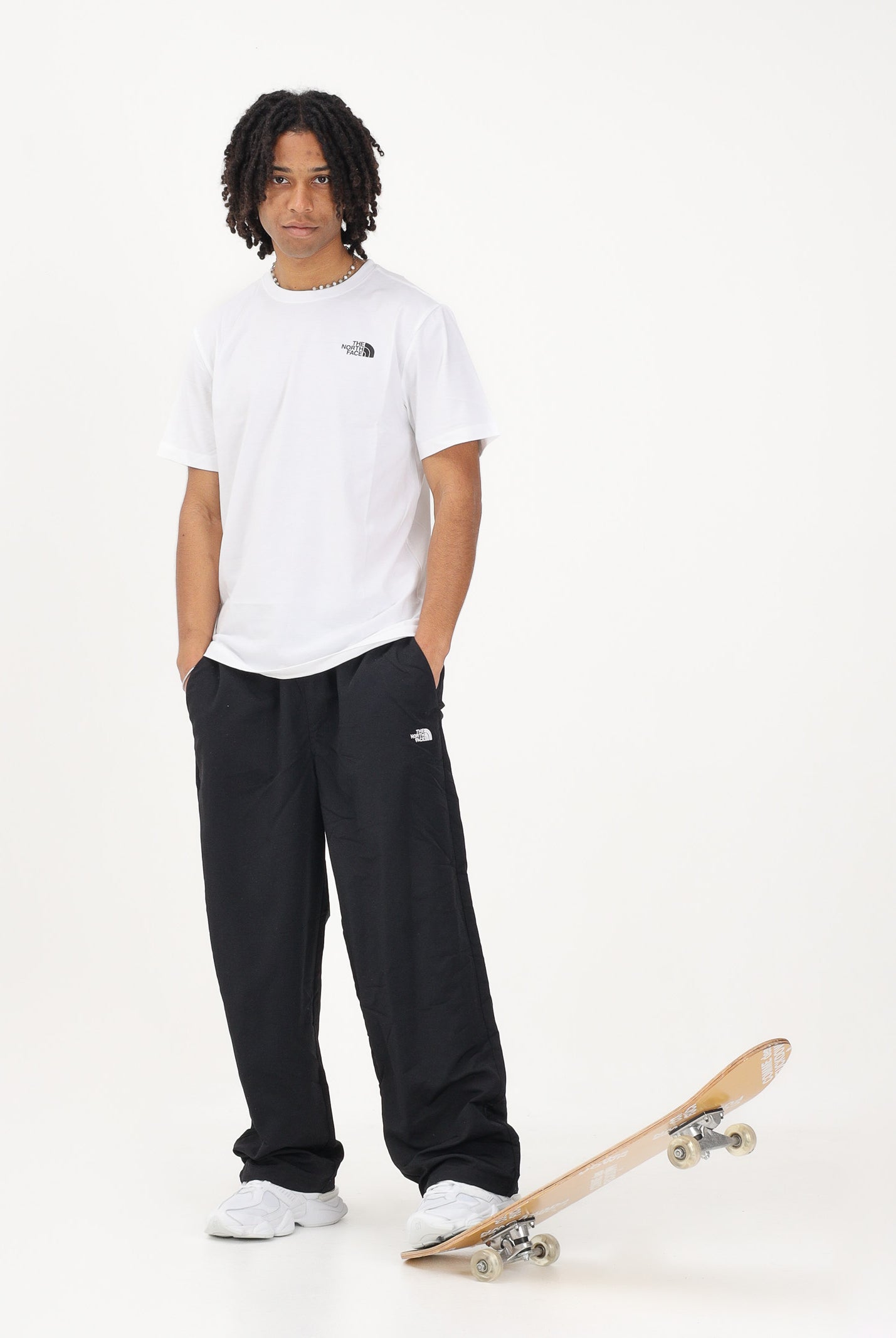 THE NORTH FACE Pantalone TNF Easy Wind nero da uomo NF0A8FBMJK31 . THE NORTH FACE
