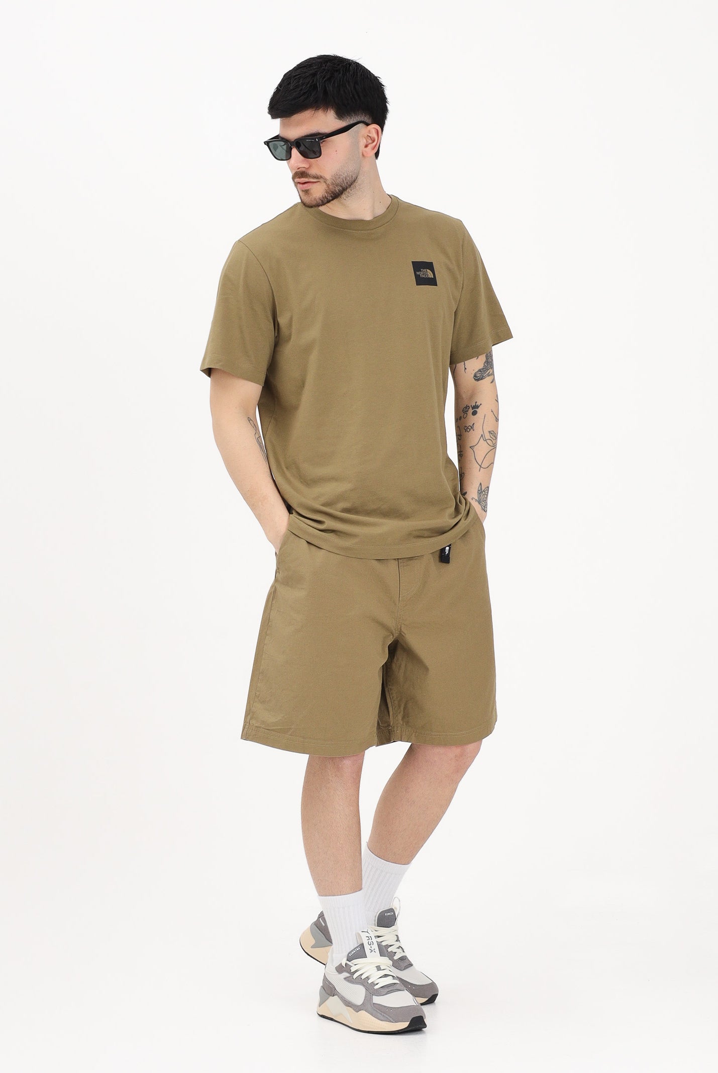 THE NORTH FACE Shorts Baggy Beta color kaki da uomo NF0A8G0A2EL1 . THE NORTH FACE