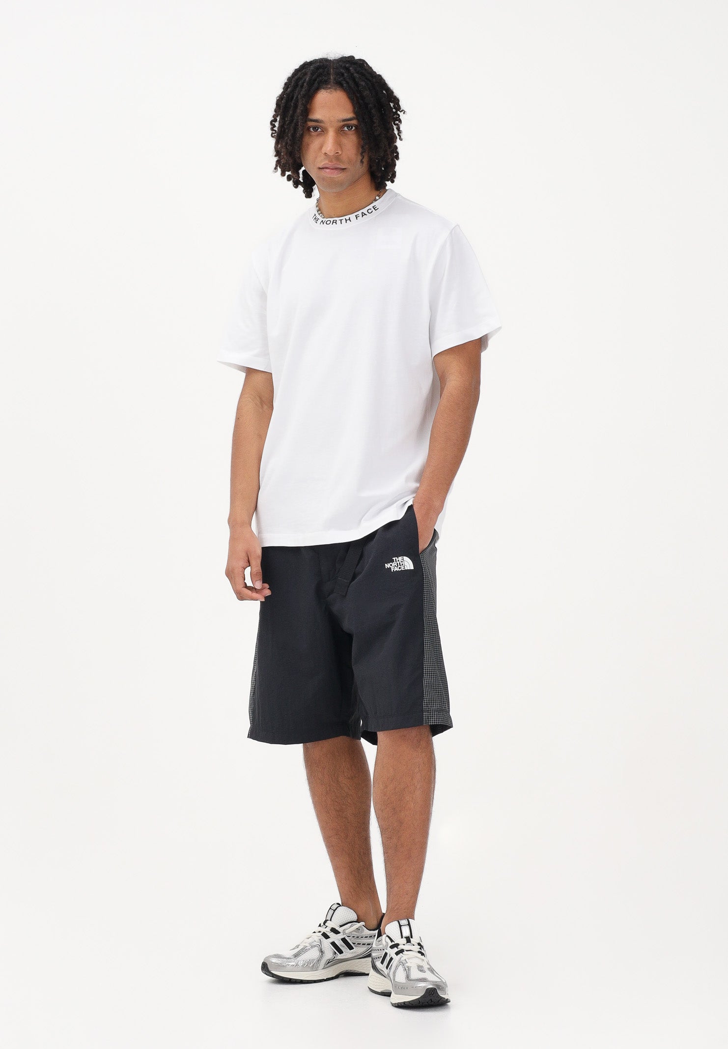 THE NORTH FACE Shorts sportivo NSE nero da uomo NF0A8GE5JK31 . THE NORTH FACE