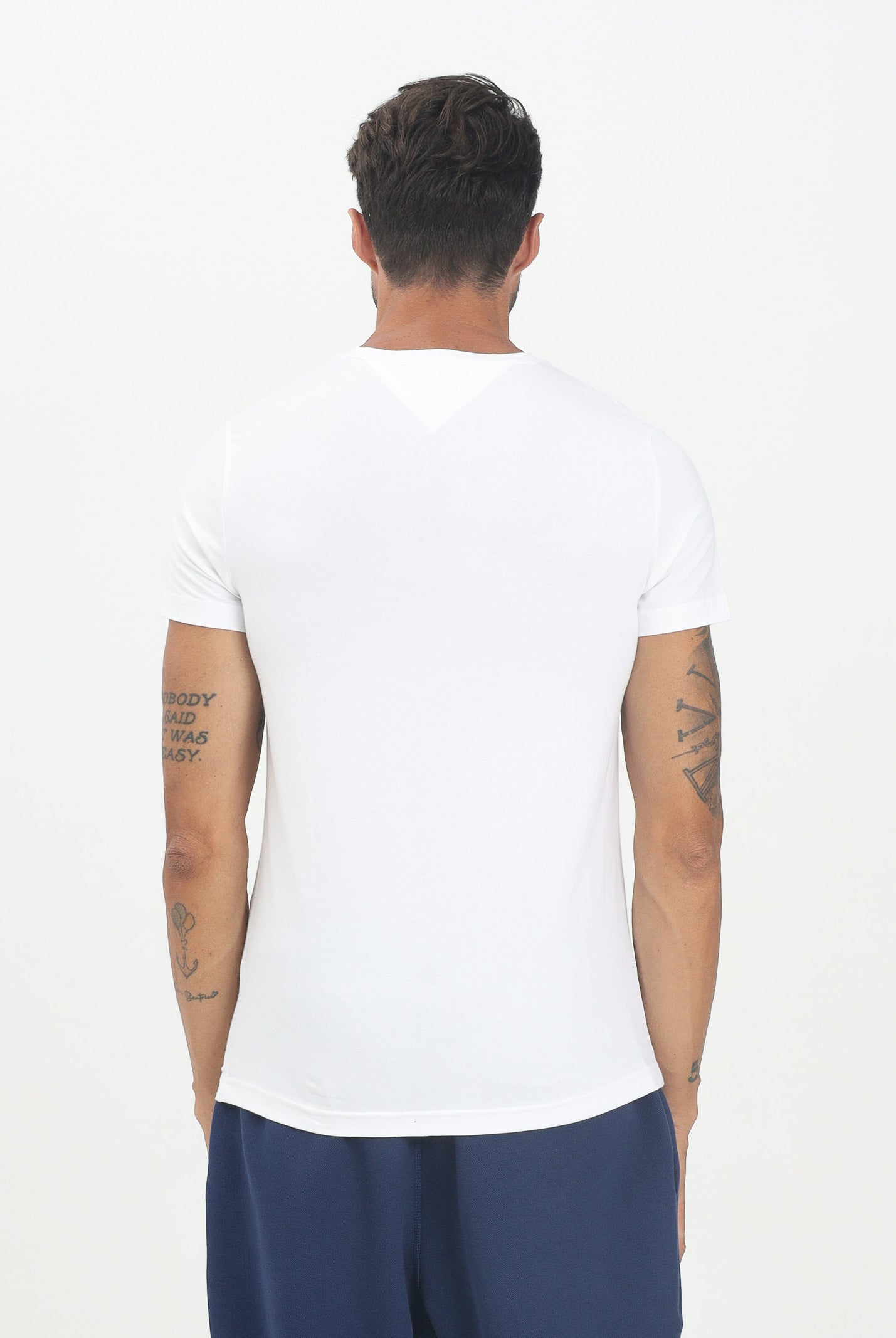 TOMMY HILFIGER T-shirt a manica corta TH Flex bianca da uomo MW0MW27539YBR . TOMMY HILFIGER
