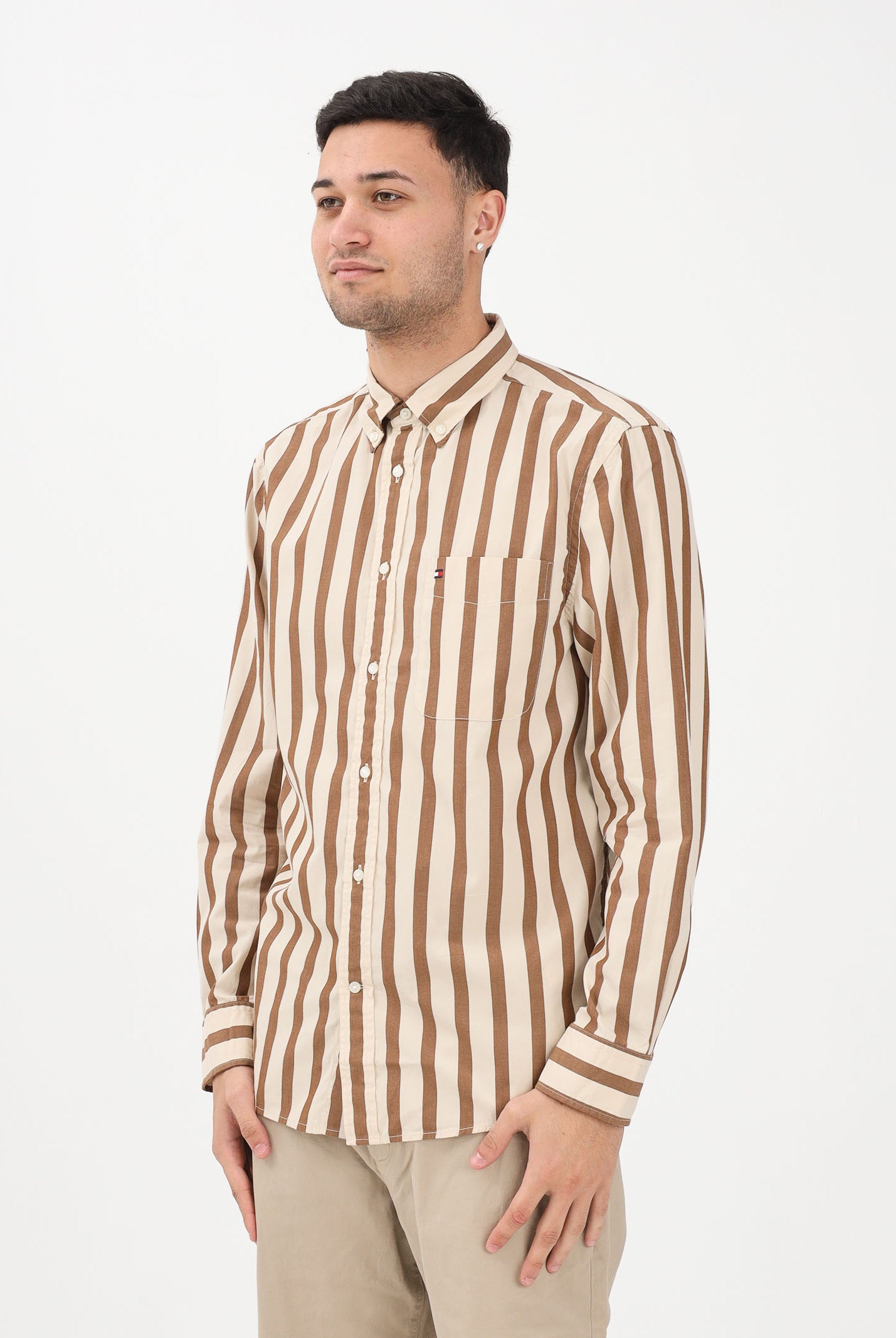 TOMMY HILFIGER Camicia a manica lunga da uomo con motivo a righe nei toni del beige e del marrone MW0MW41715 0AA TOMMY HILFIGER