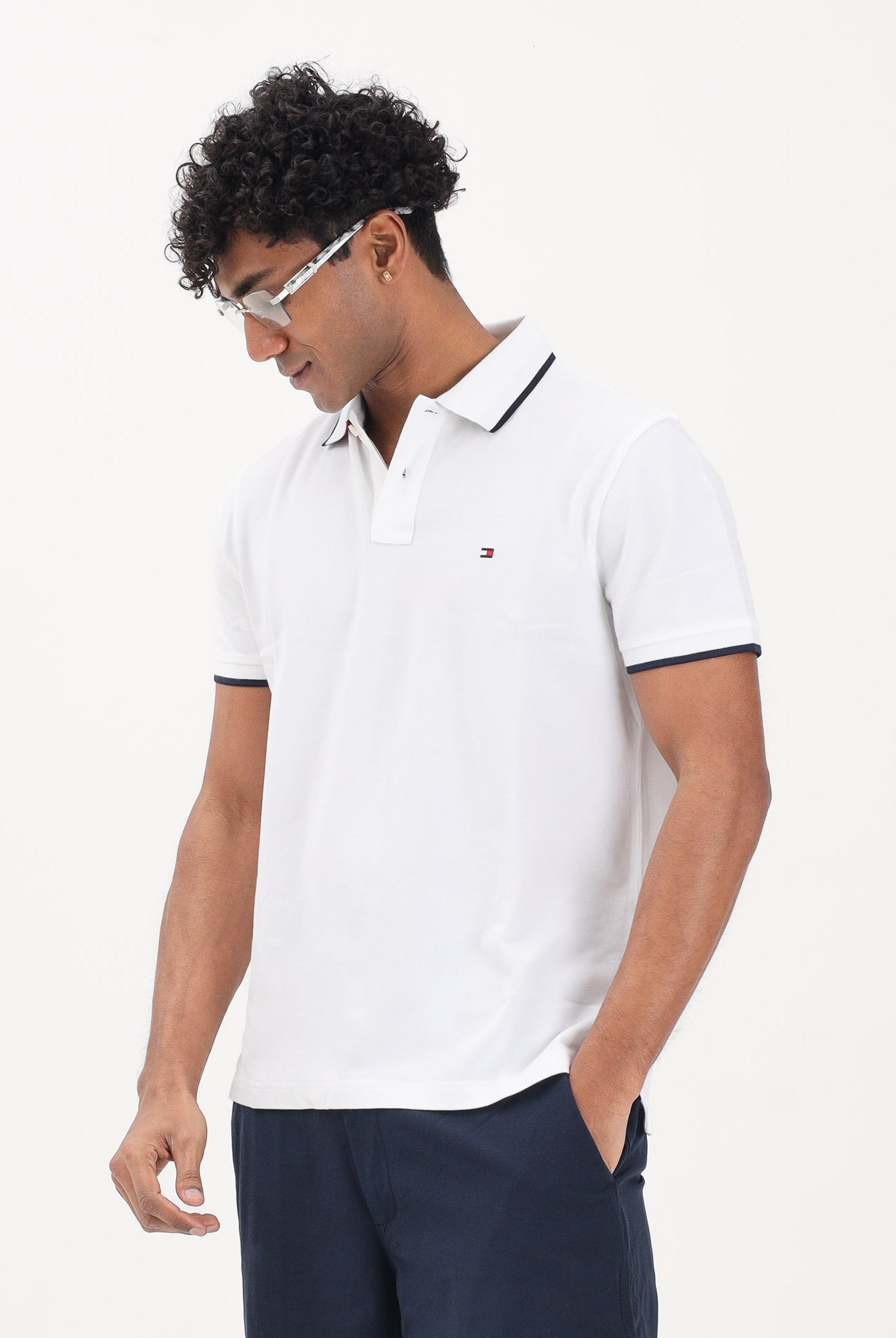 TOMMY HILFIGER Polo a manica corta bianca da uomo con logo MW0MW42748 YBR TOMMY HILFIGER