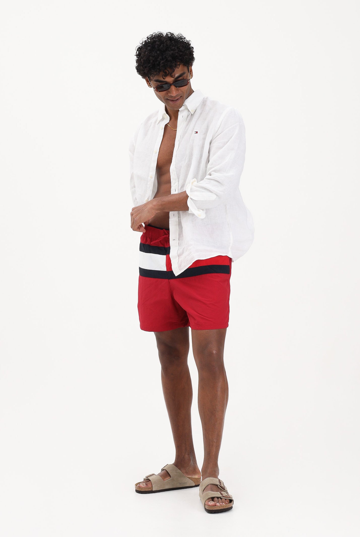 TOMMY HILFIGER Shorts mare rosso da uomo con bandiera Hilfiger UM0UM03474 XKC TOMMY HILFIGER