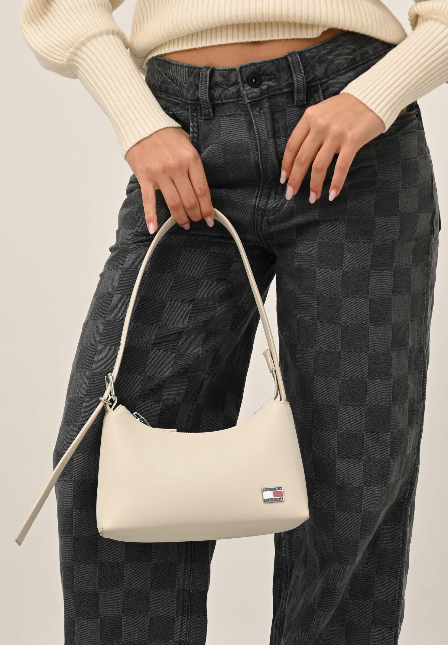 TOMMY JEANS Borsa a spalla panna da donna con logo AW0AW17873 BDS TOMMY JEANS