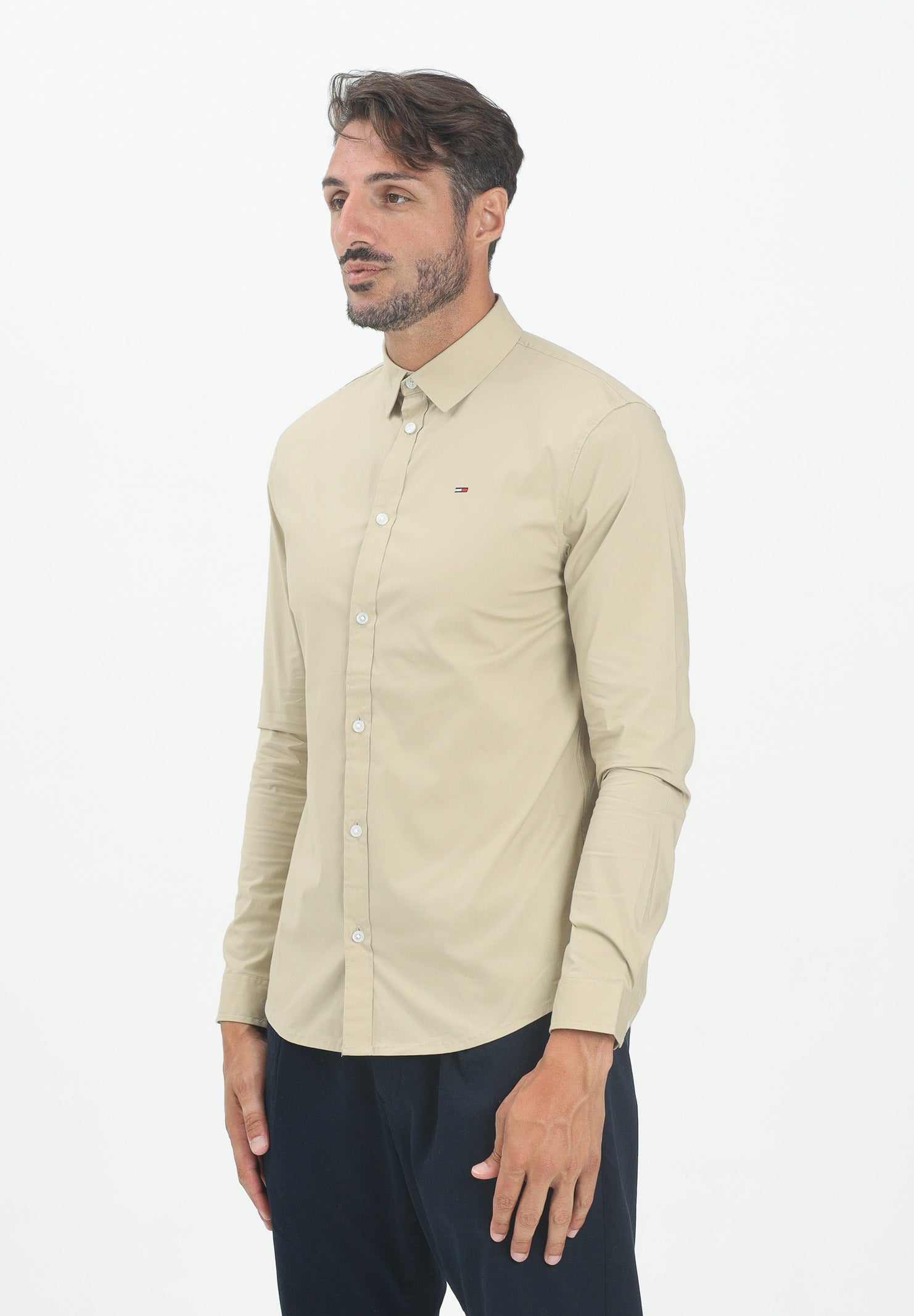 TOMMY JEANS Camicia a manica lunga beige da uomo DM0DM04405RBV . TOMMY JEANS