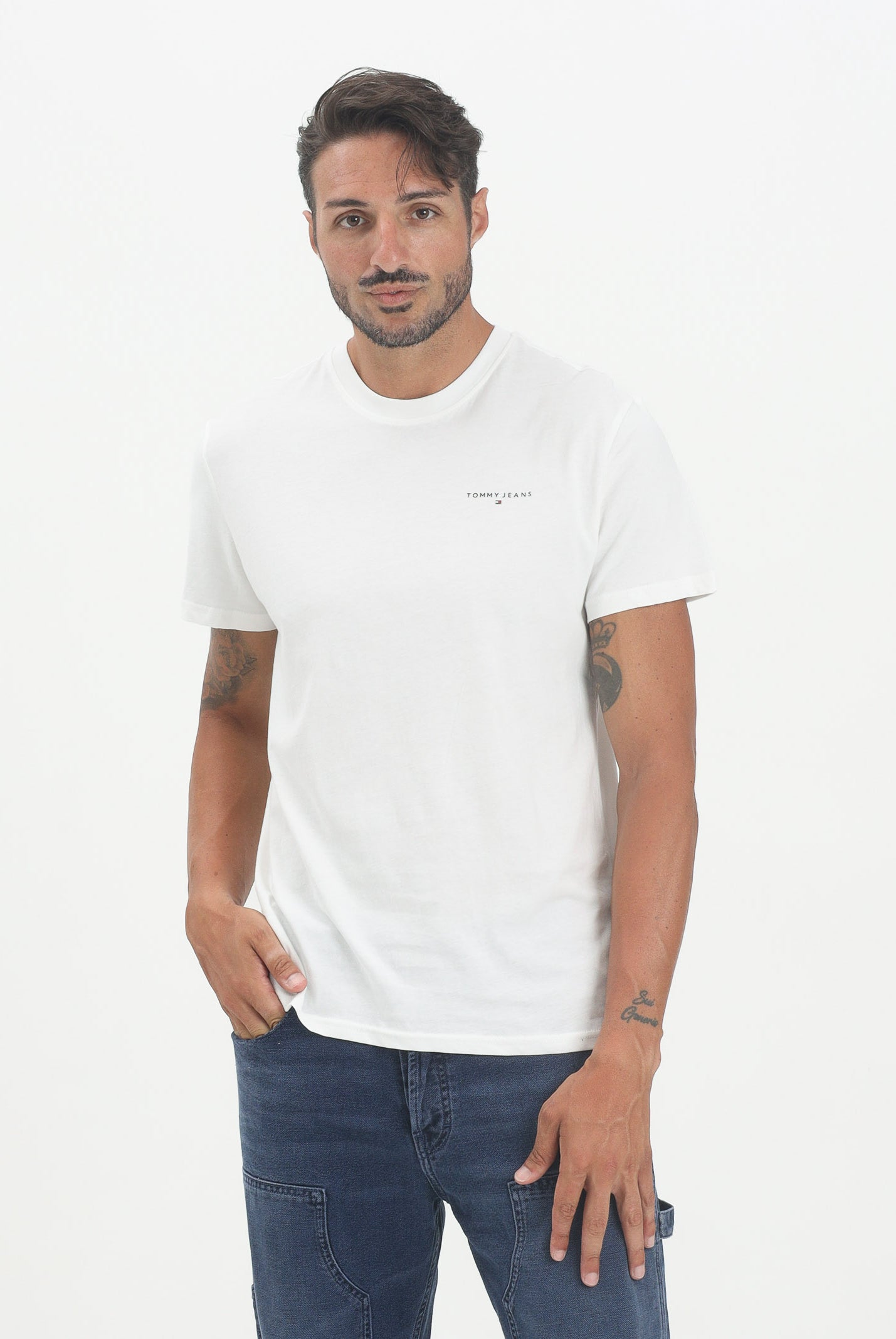 TOMMY JEANS T-shirt a manica corta bianca da uomo con logo DM0DM21780 YBL TOMMY JEANS