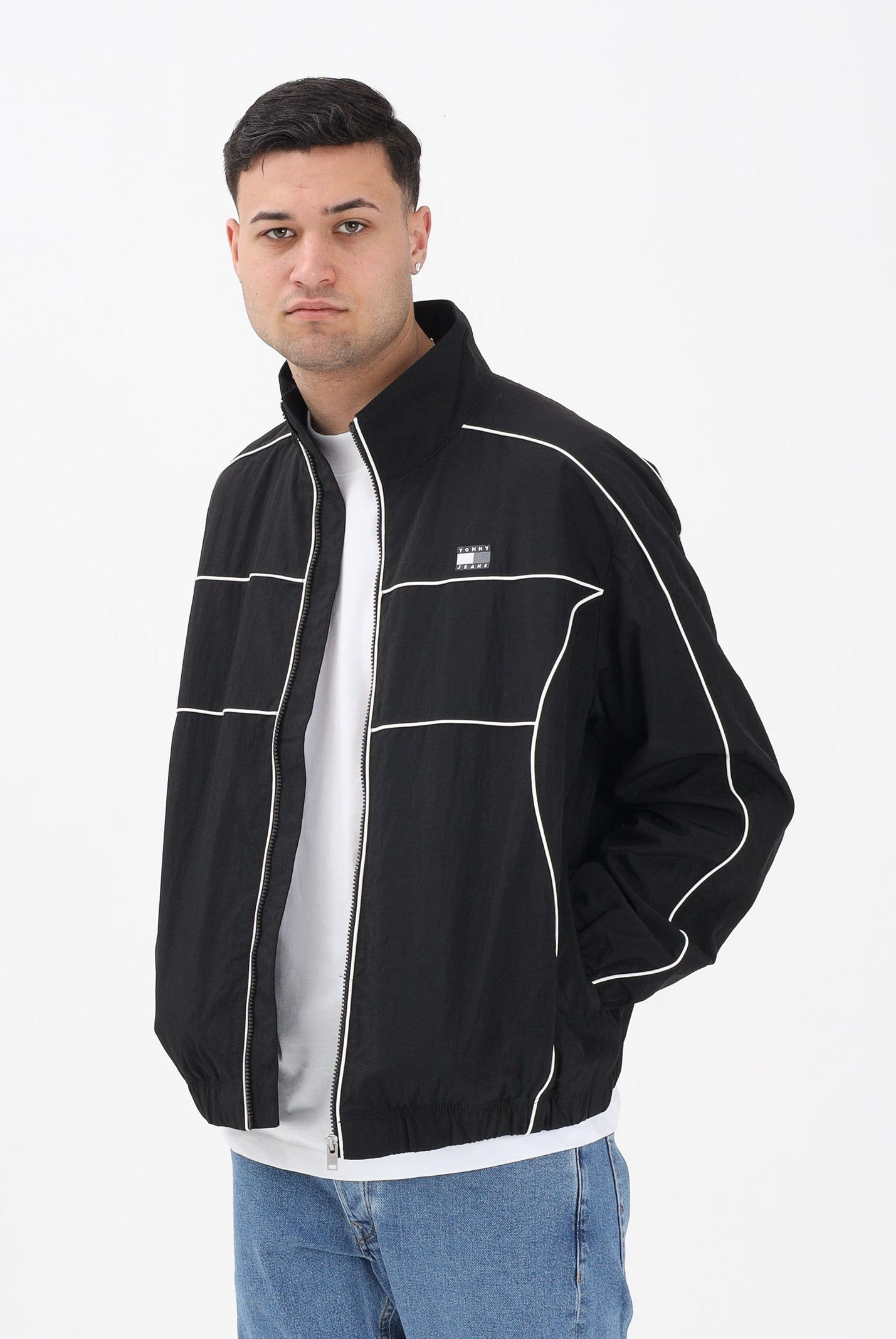 TOMMY JEANS Giacca a vento nera da uomo con logo DM0DM22297 BDS TOMMY JEANS