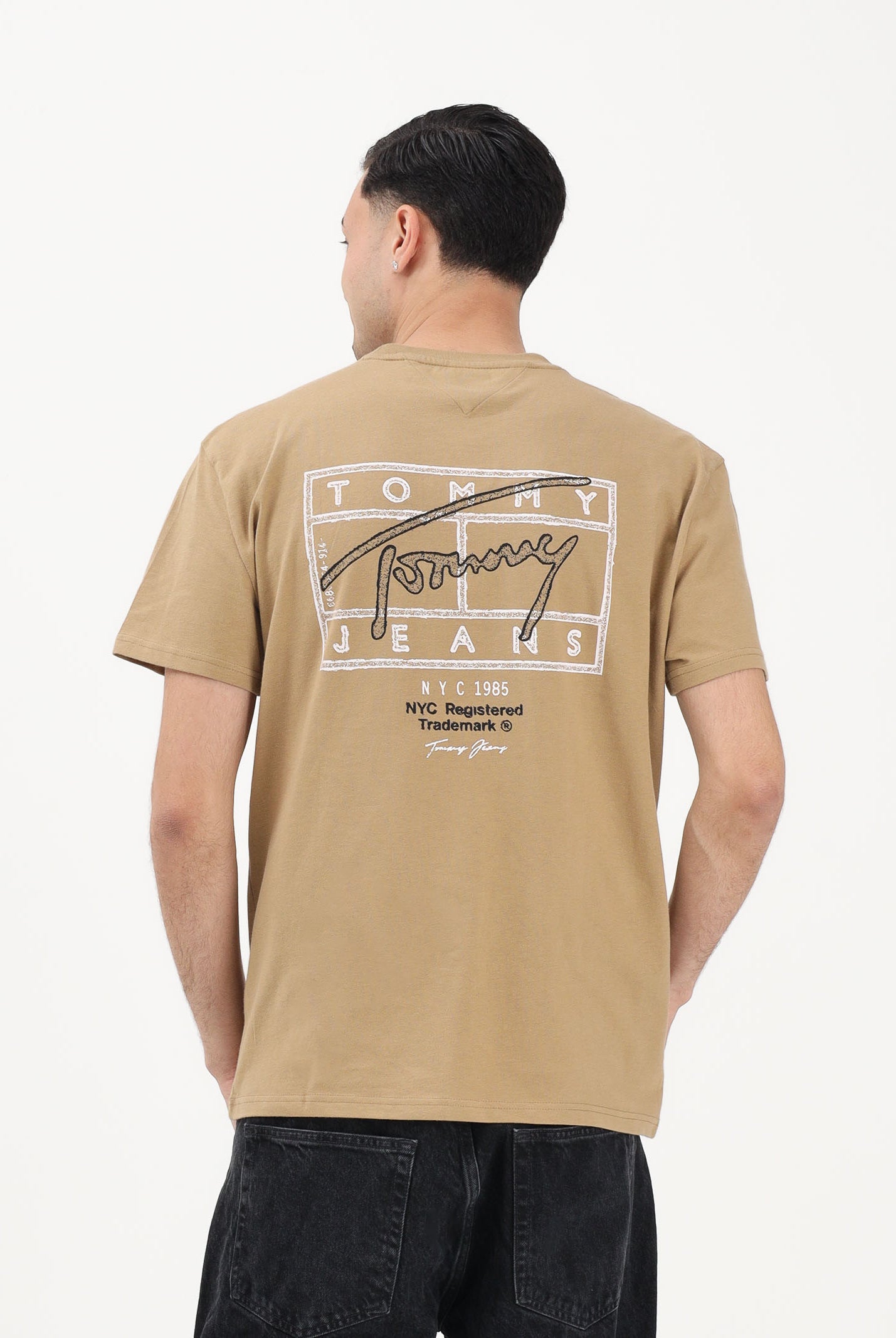 TOMMY JEANS T-shirt a manica corta Signature beige da uomo DM0DM22319 AEN TOMMY JEANS