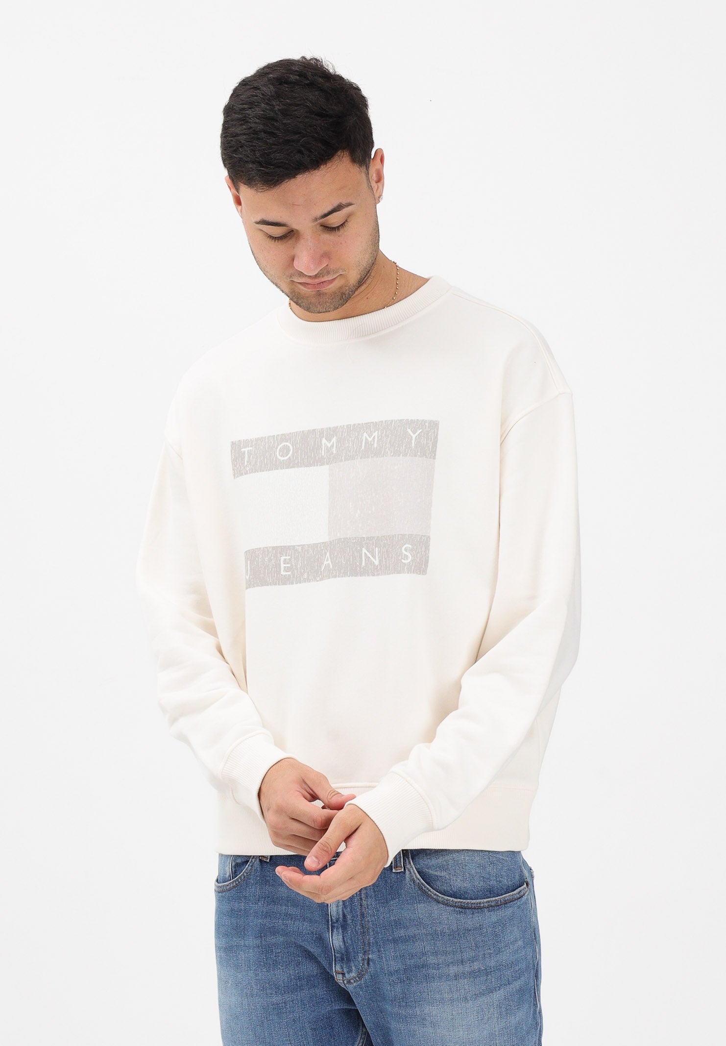 TOMMY JEANS Felpa girocollo panna da uomo stile '90s con distintivo DM0DM22384 YBH TOMMY JEANS
