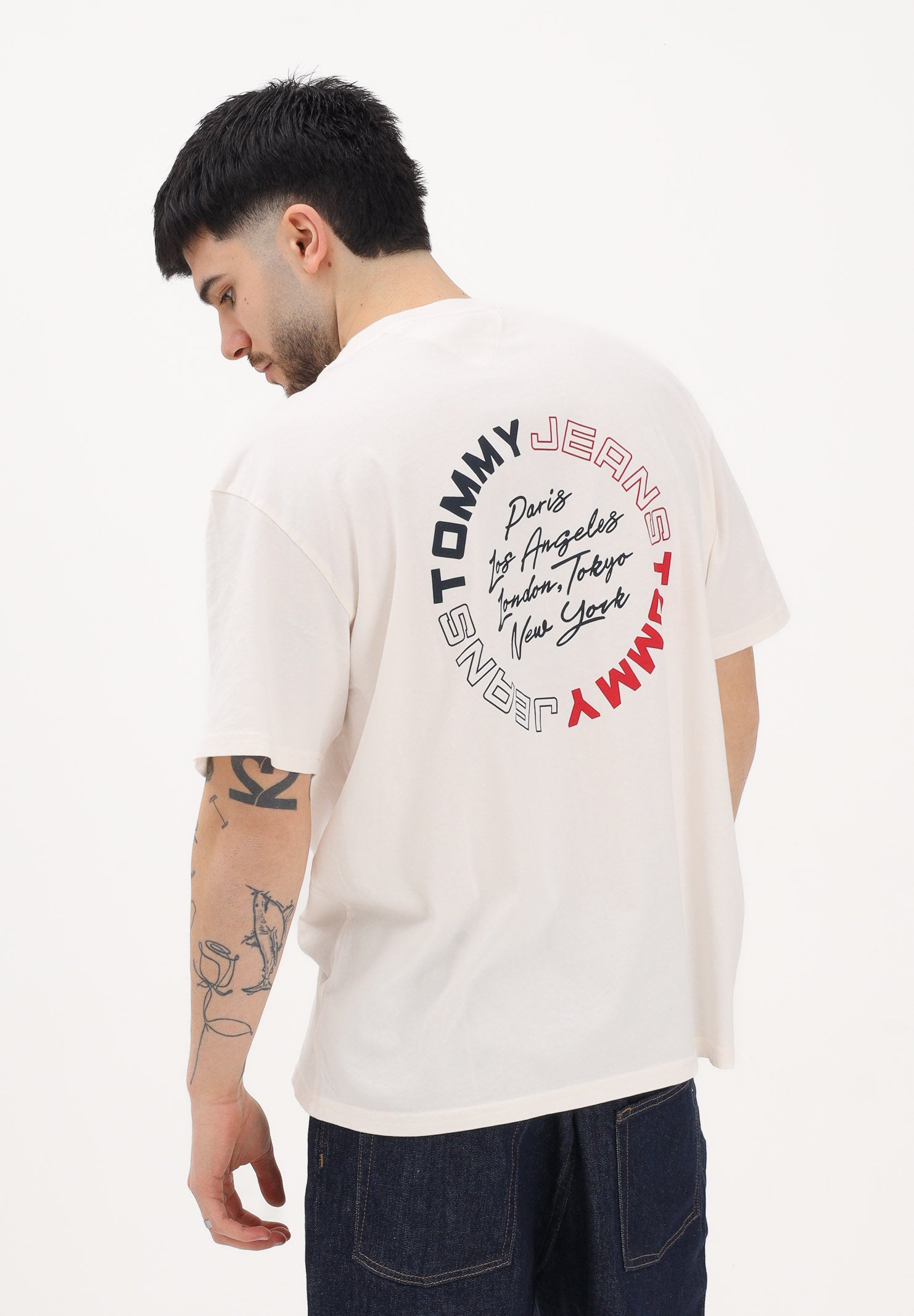 TOMMY JEANS T-shirt a manica corta panna da uomo con stampa sul retro DM0DM22535 YBH TOMMY JEANS
