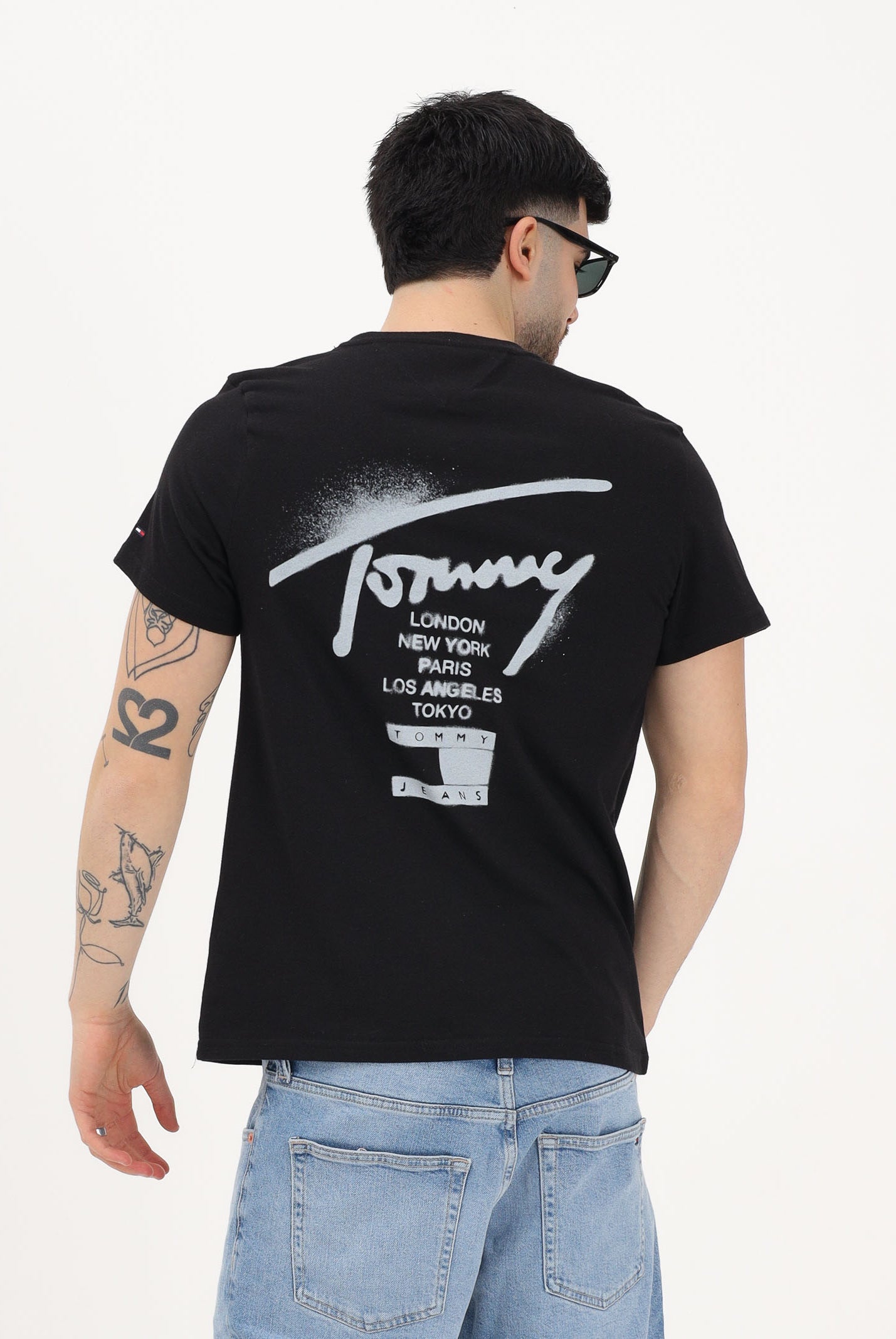 TOMMY JEANS T-shirt a manica corta nera da uomo con stampa logo fronte e retro DM0DM22553 BDS TOMMY JEANS
