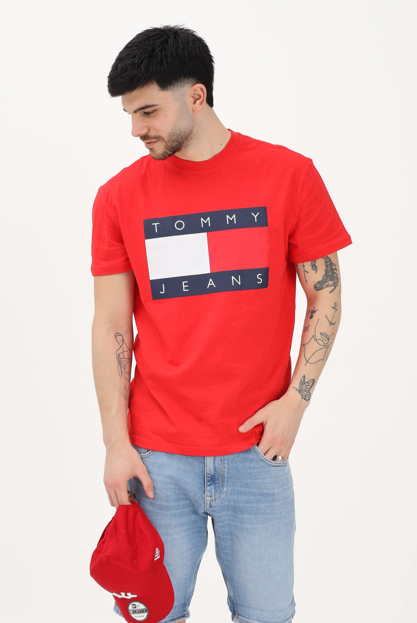 TOMMY JEANS T-shirt a manica corta Flag Badge rossa da uomo DM0DM22645 XL8 TOMMY JEANS