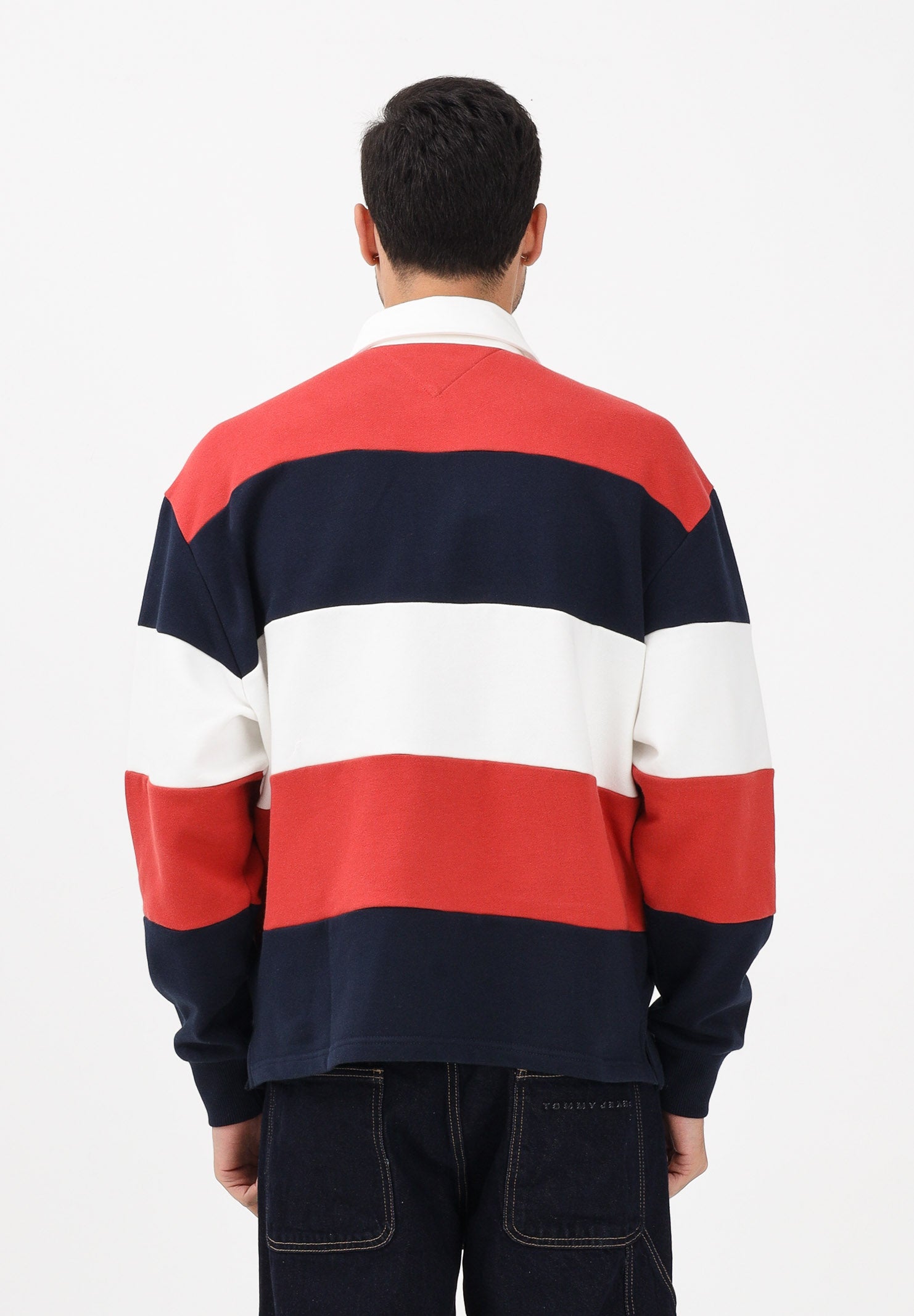 TOMMY JEANS Felpa stile polo da uomo con motivo a righe nei toni del rosso, panna e blu DM0DM22727 0A4 TOMMY JEANS