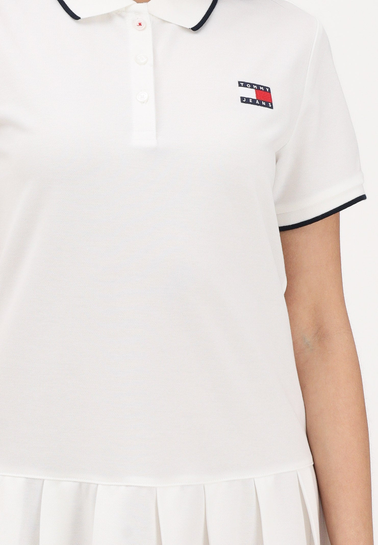 TOMMY JEANS Abito corto bianco da donna dallo stile sporty-chic DW0DW22328 YBL TOMMY JEANS
