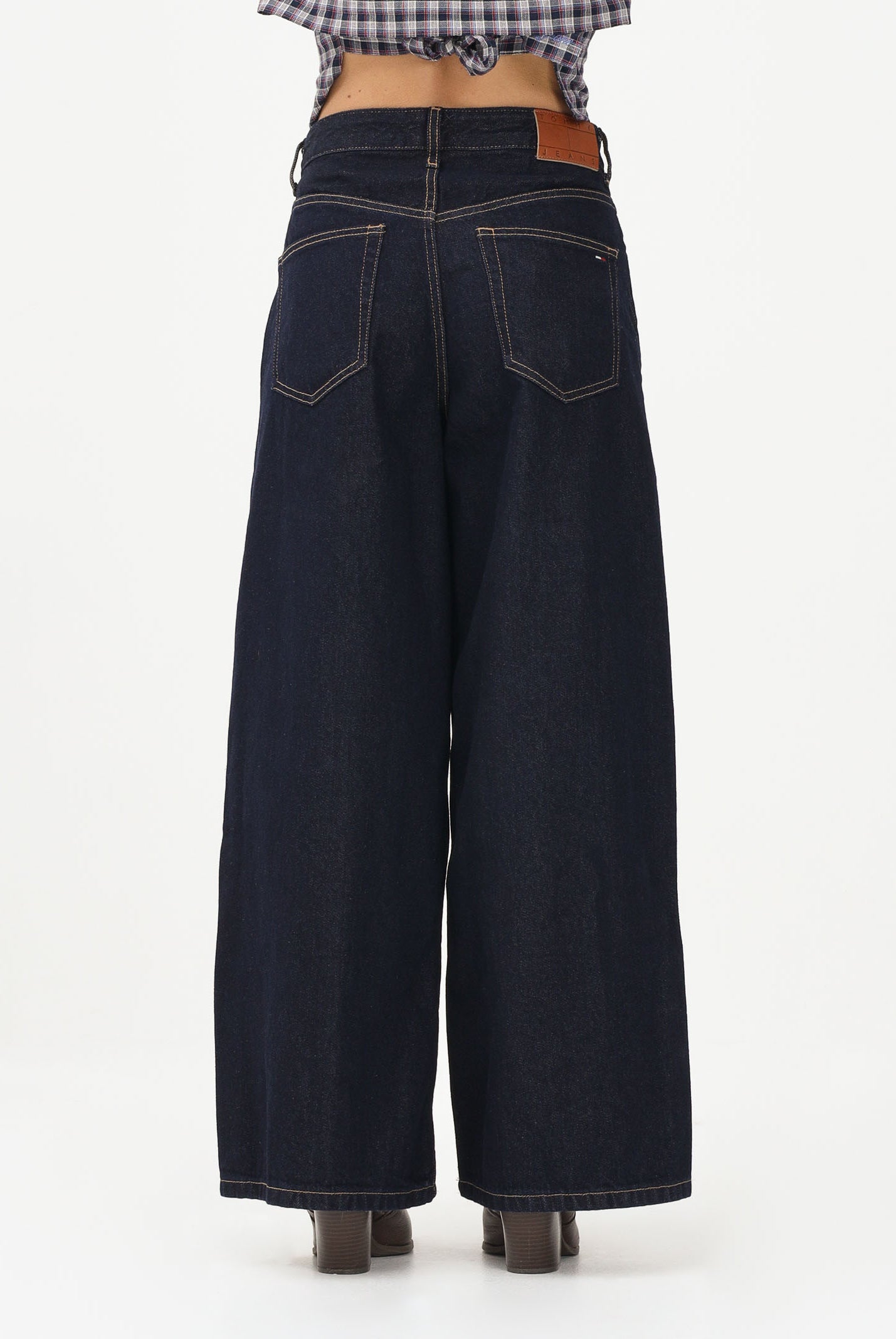 TOMMY JEANS Jeans in denim scuro da donna dal taglio wide leg DW0DW22550 1BK TOMMY JEANS