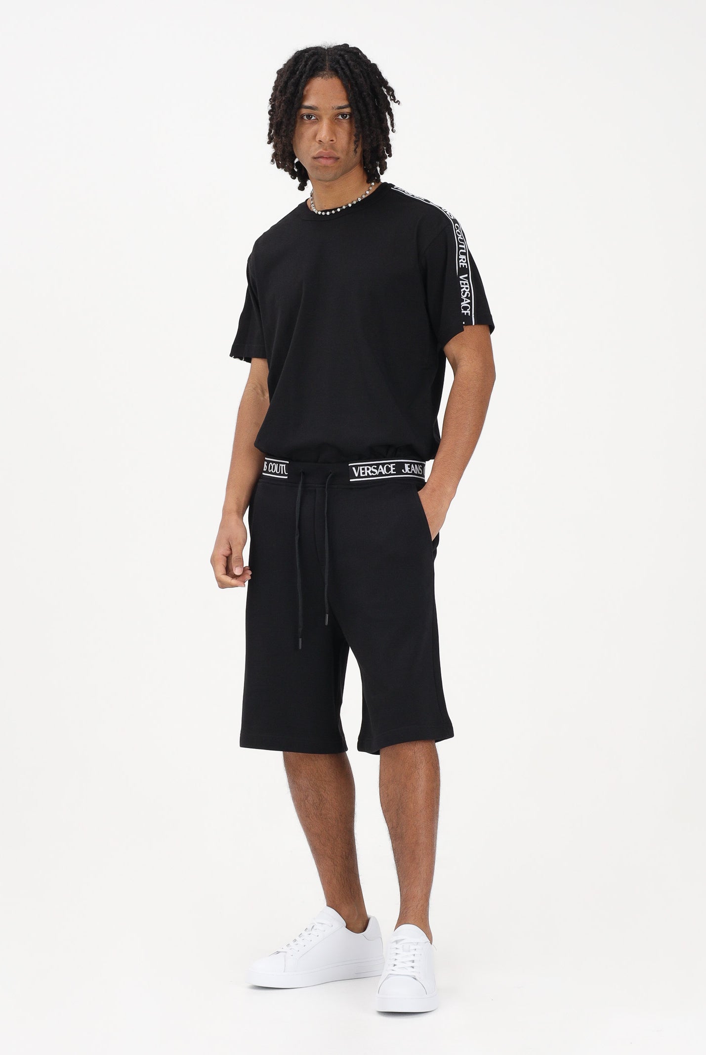 VERSACE JEANS COUTURE Shorts sportivo nero da uomo con girovita logato 80GADT16CF01T 899 VERSACE JEANS COUTURE