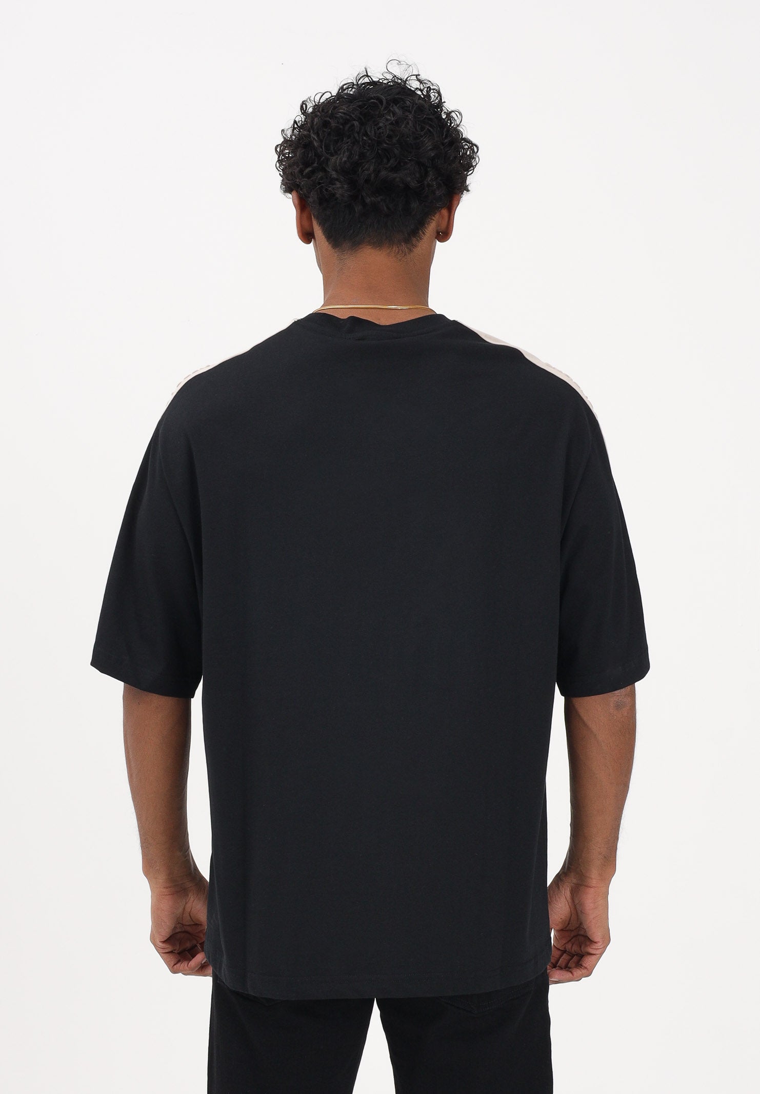 VERSACE JEANS COUTURE T-shirt a manica corta nera da uomo con inserto a contrasto 80GAHE08CJ00E 899 VERSACE JEANS COUTURE