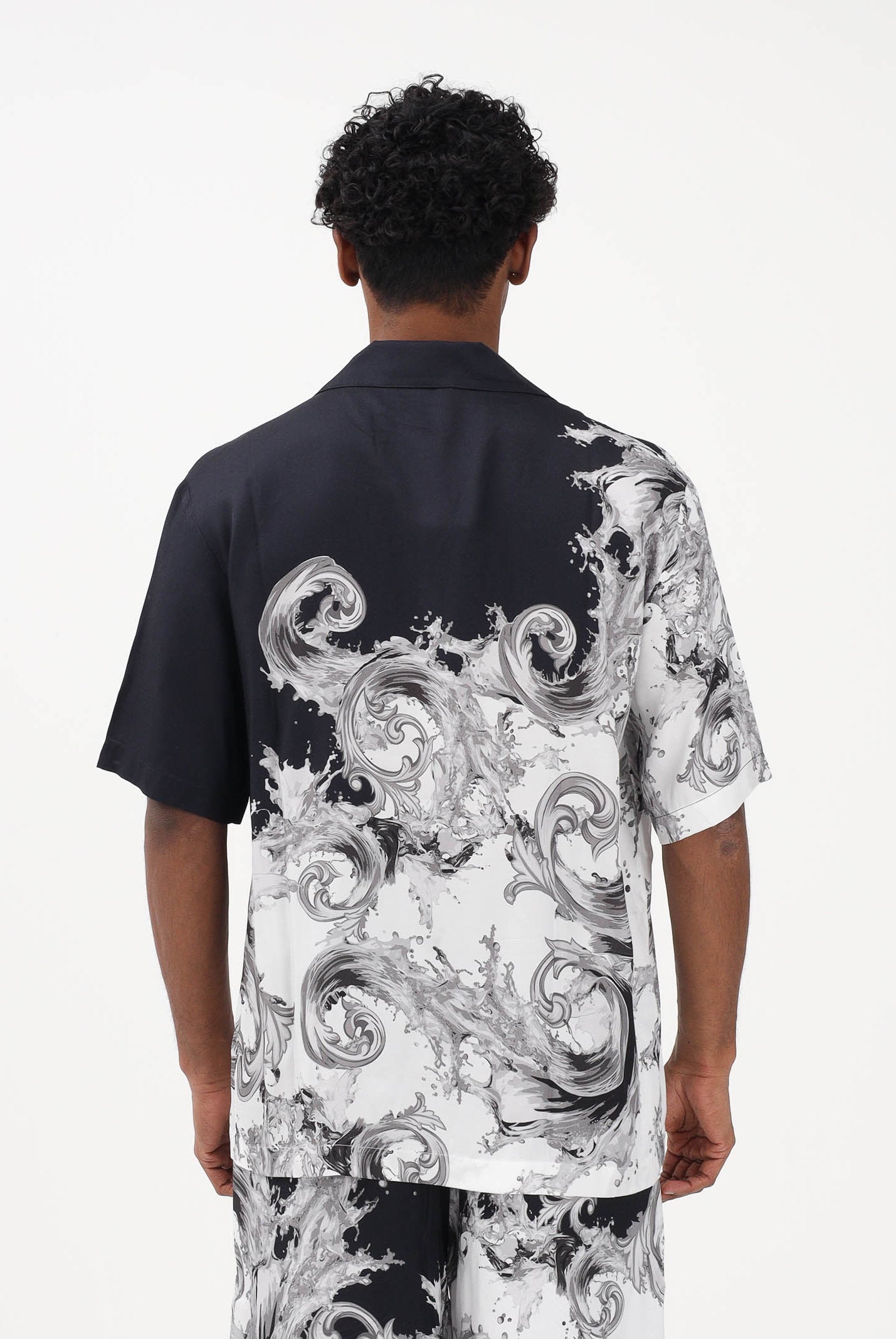 VERSACE JEANS COUTURE Camicia a manica corta nera da uomo con stampa "Wave Couture" 80GAL2BBNS786 V22 VERSACE JEANS COUTURE