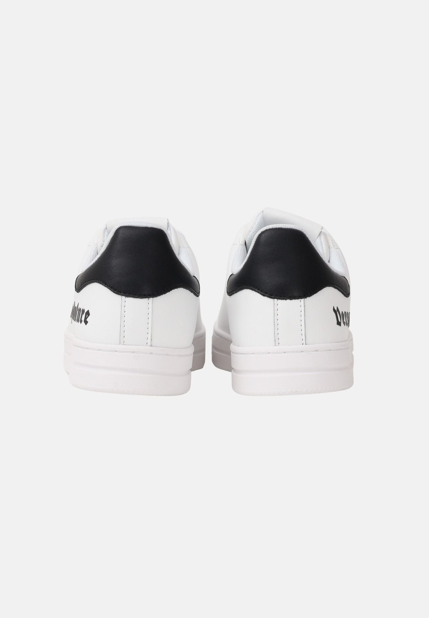 VERSACE JEANS COUTURE Sneakers bianche e nere da uomo con logo 80YA3SKCZPB83 003 VERSACE JEANS COUTURE