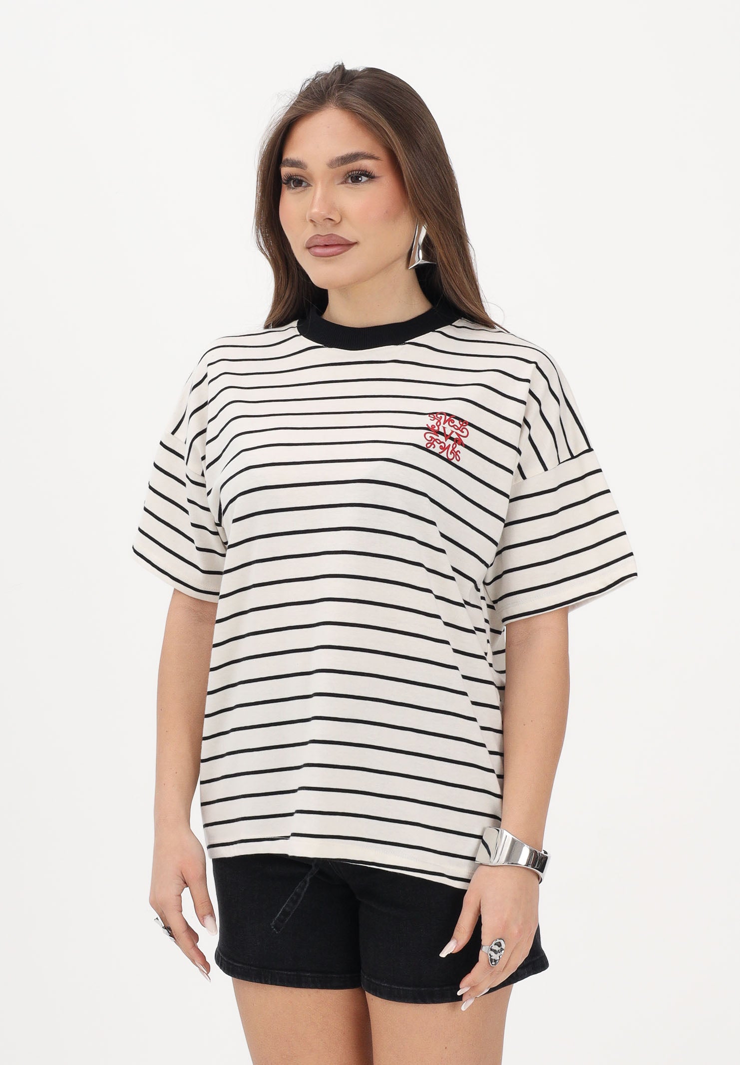 VICOLO T-shirt a manica corta panna e nera da donna con motivo a righe e ricamo RAB0554 NANE VICOLO