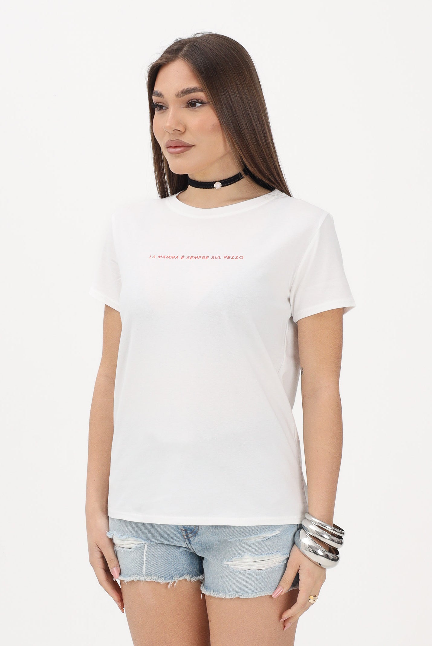 VICOLO T-shirt a manica corta bianca da donna con stampa "La mamma è sempre sul pezzo" RAB0739 02 VICOLO