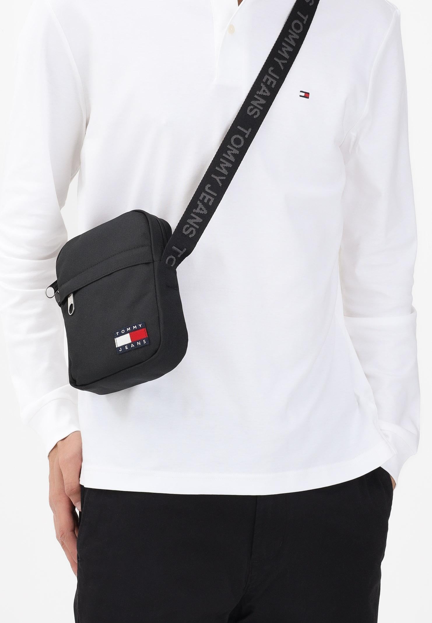 TOMMY JEANS Borsello Essential nero da uomo AM0AM13710 BDS TOMMY JEANS