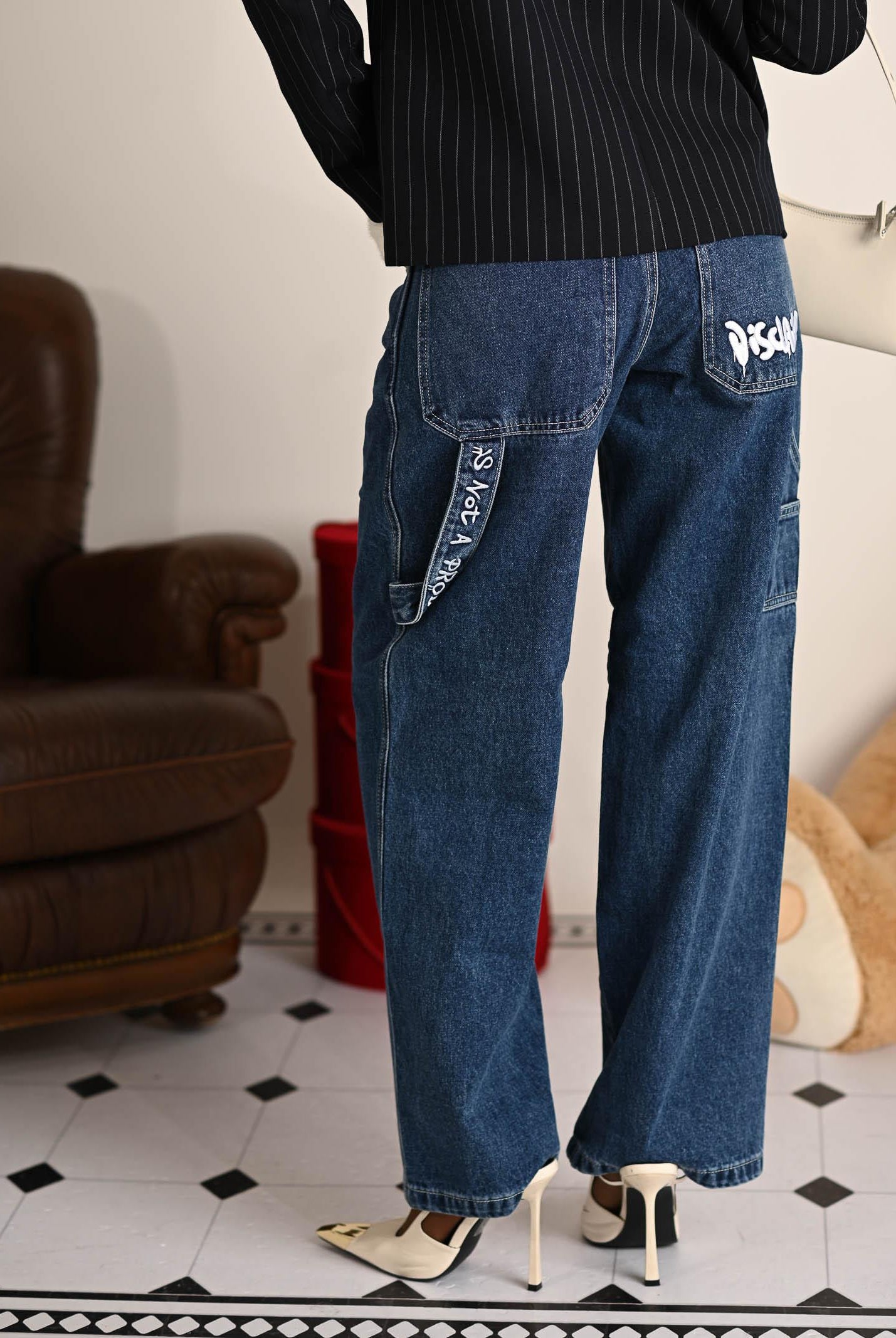 DISCLAIMER Jeans in denim blu da uomo con logo sul retro 25IDS55146 BL DISCLAIMER