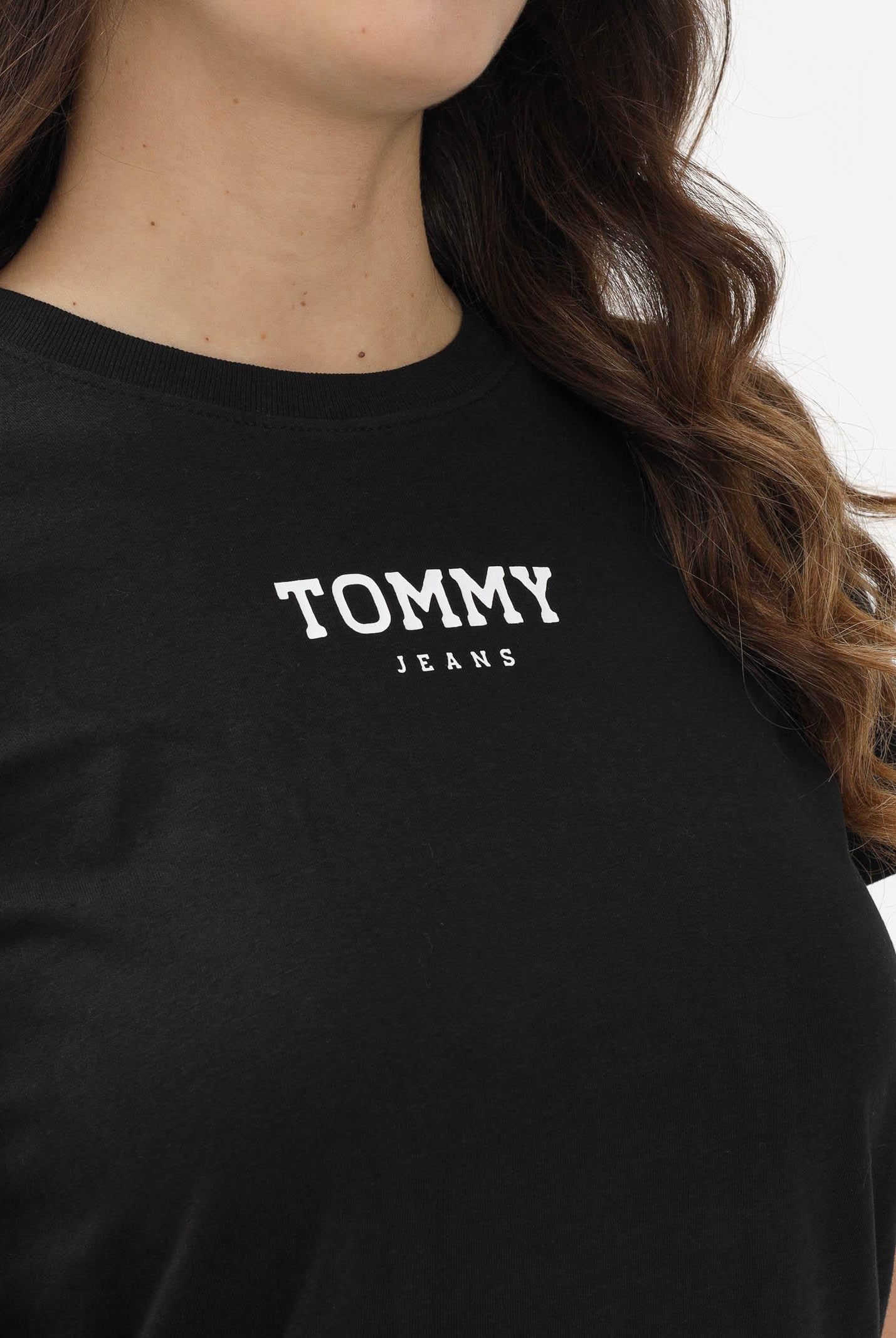 TOMMY JEANS T-shirt a manica corta nera da donna con logo DW0DW21842 BDS TOMMY JEANS