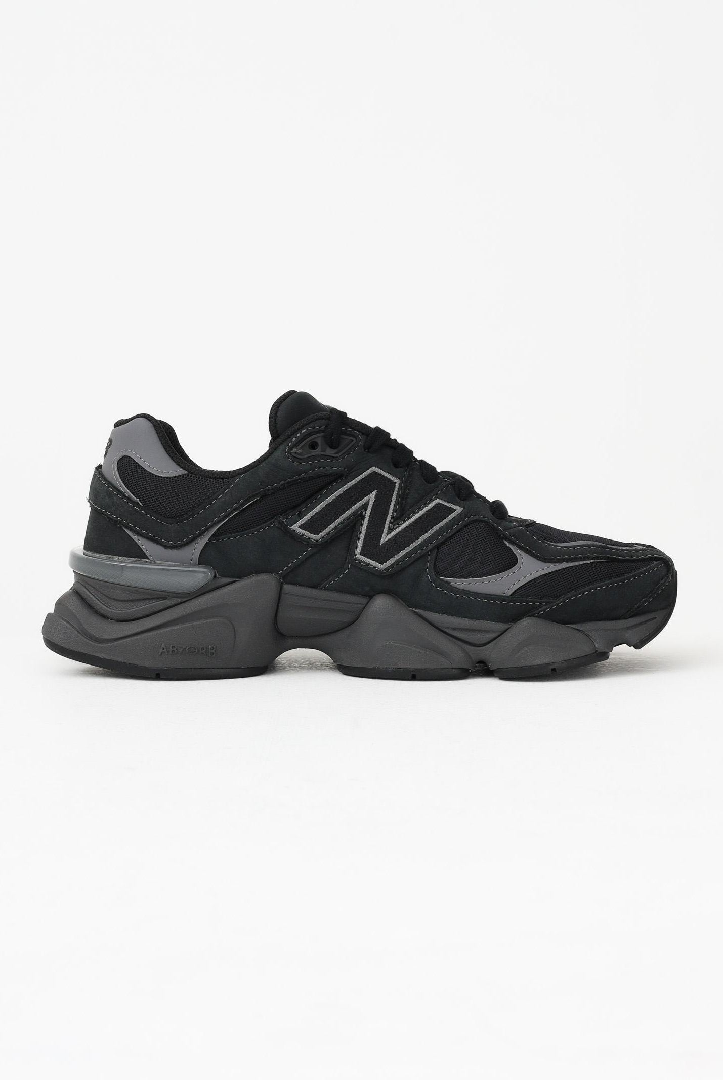 NEW BALANCE Sneakers 9060 nere da uomo U906079E . NEW BALANCE