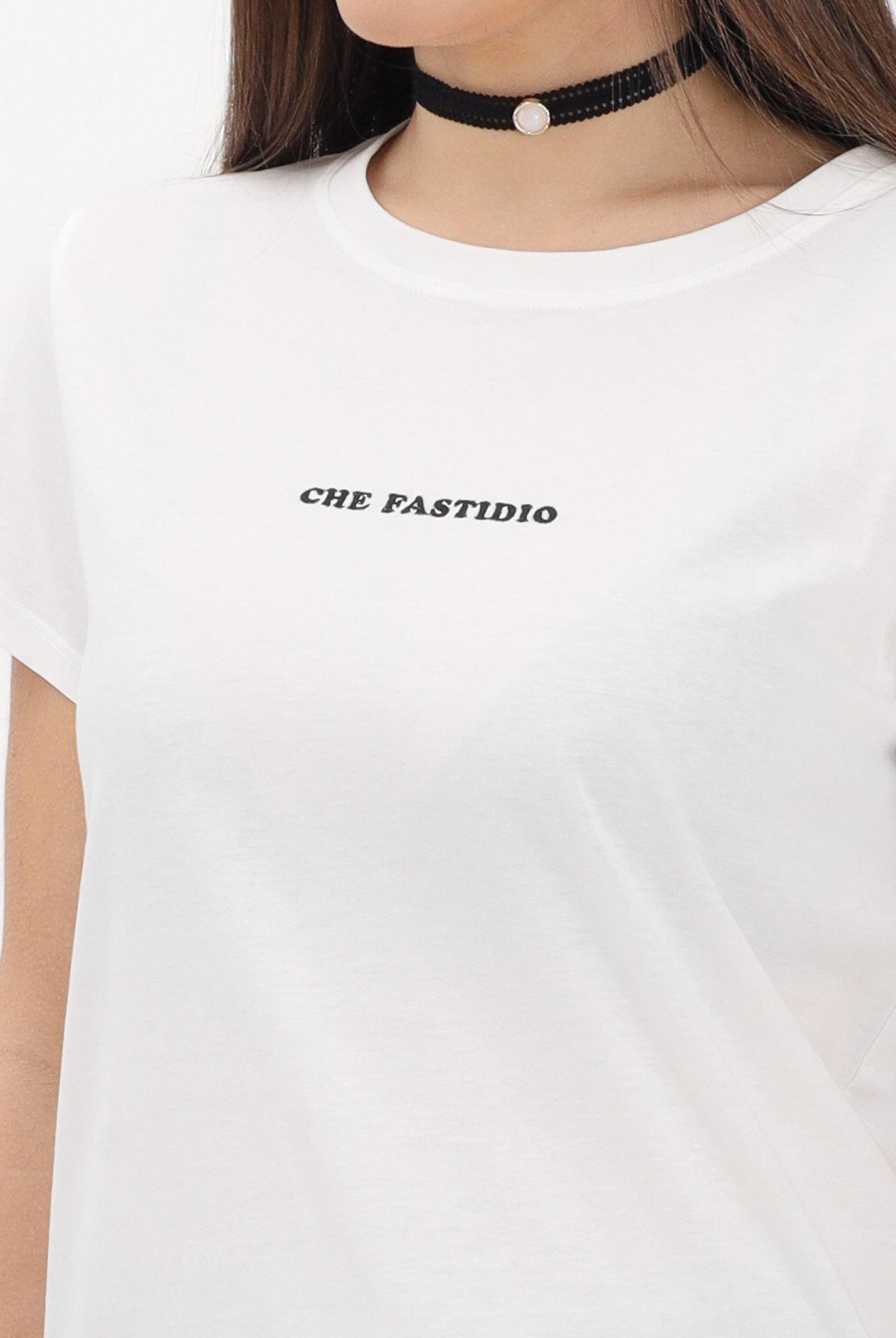 VICOLO T-shirt a manica corta bianca da donna con stampa "Che fastidio" RAB0545 02 VICOLO