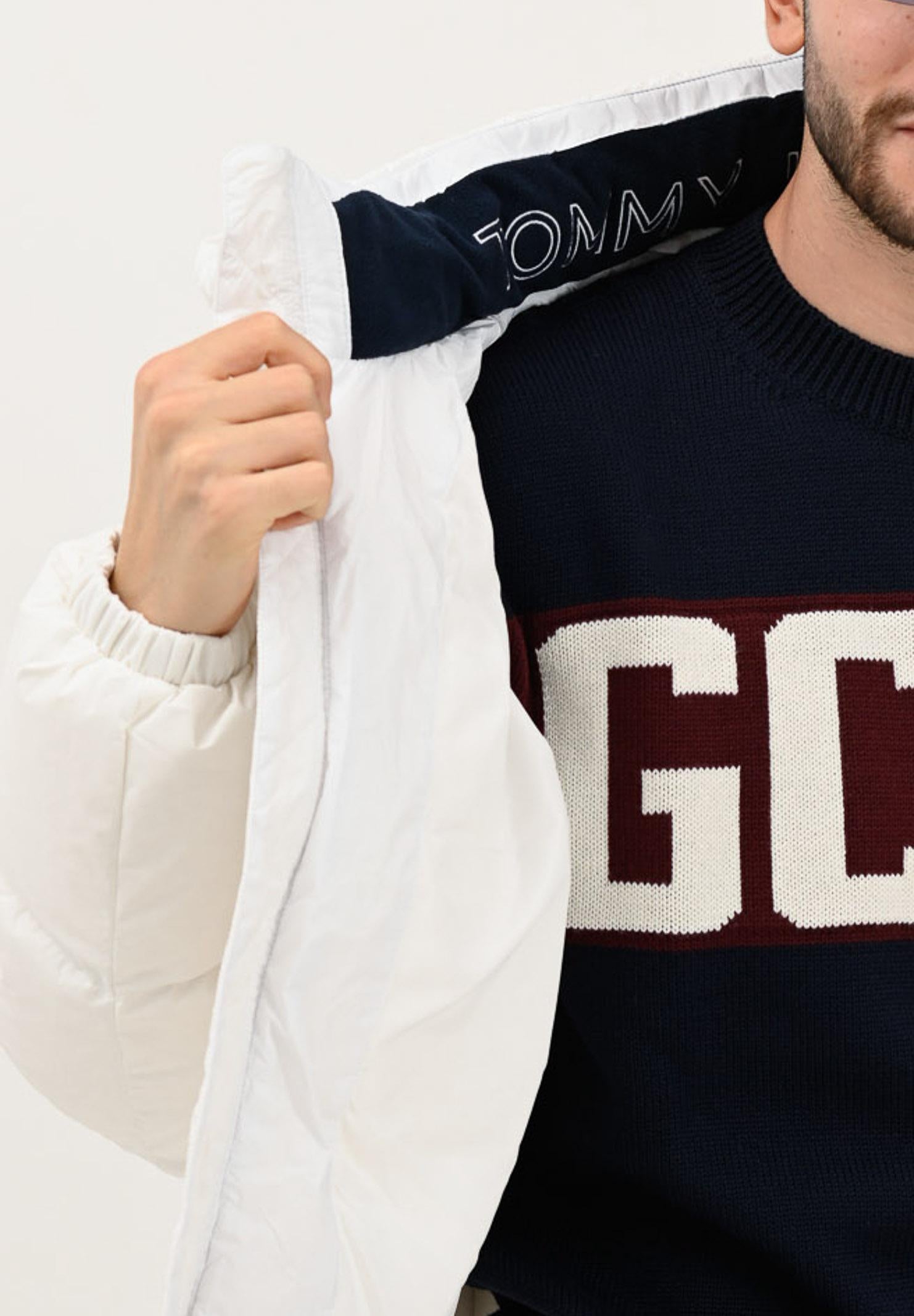 TOMMY JEANS Piumino bianco da uomo con logo DM0DM19786YBL TOMMY JEANS