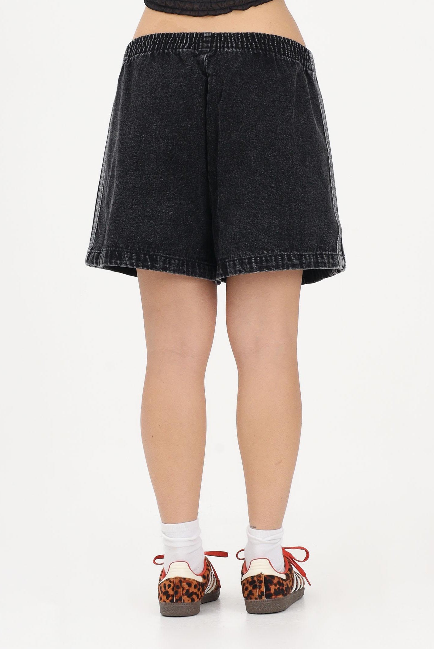 ADIDAS ORIGINALS Shorts Firebird in denim nero da donna JD3107 . ADIDAS ORIGINALS