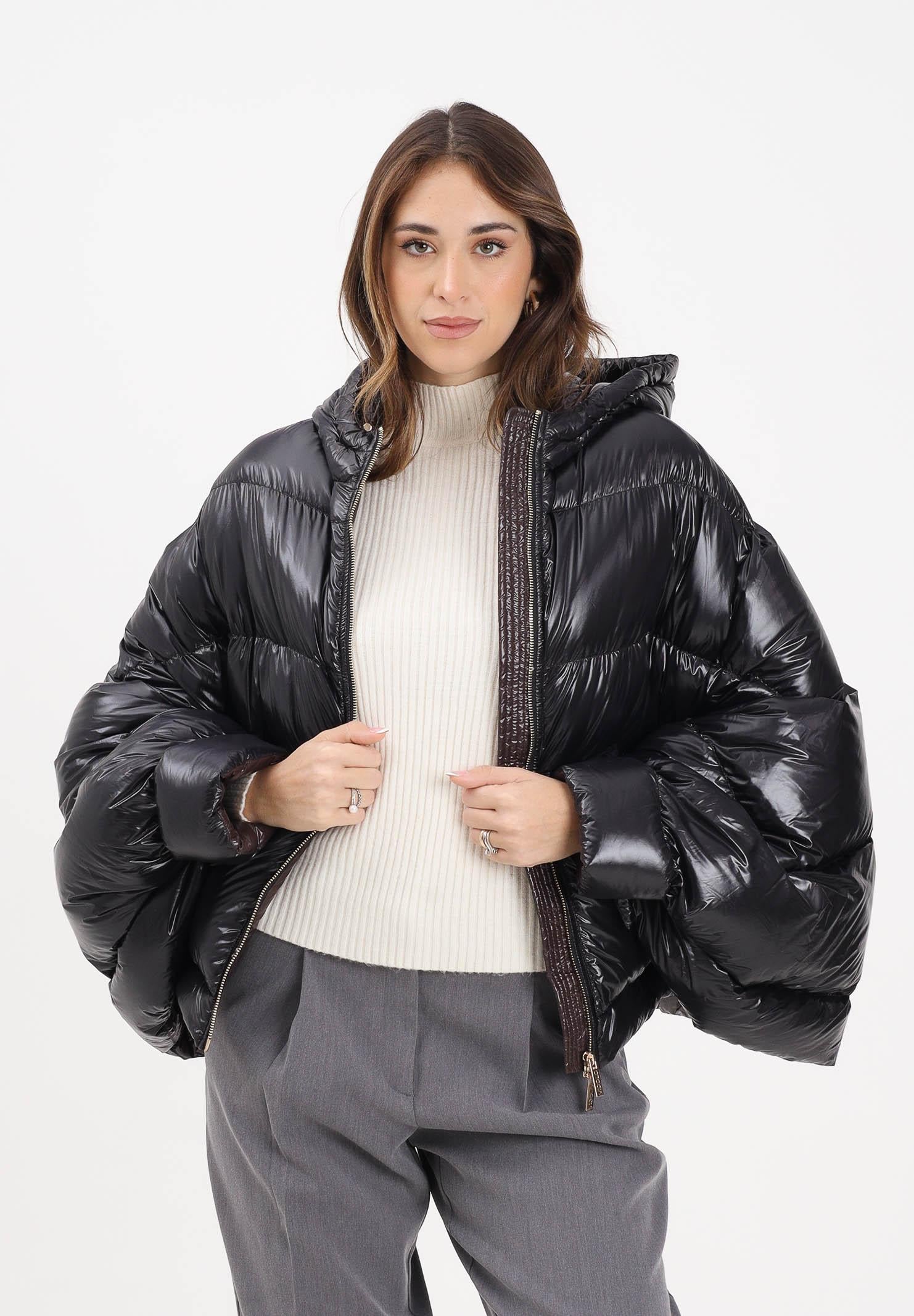 VICOLO Piumino nero da donna con manica a pipistrello TF0052 FFNE VICOLO