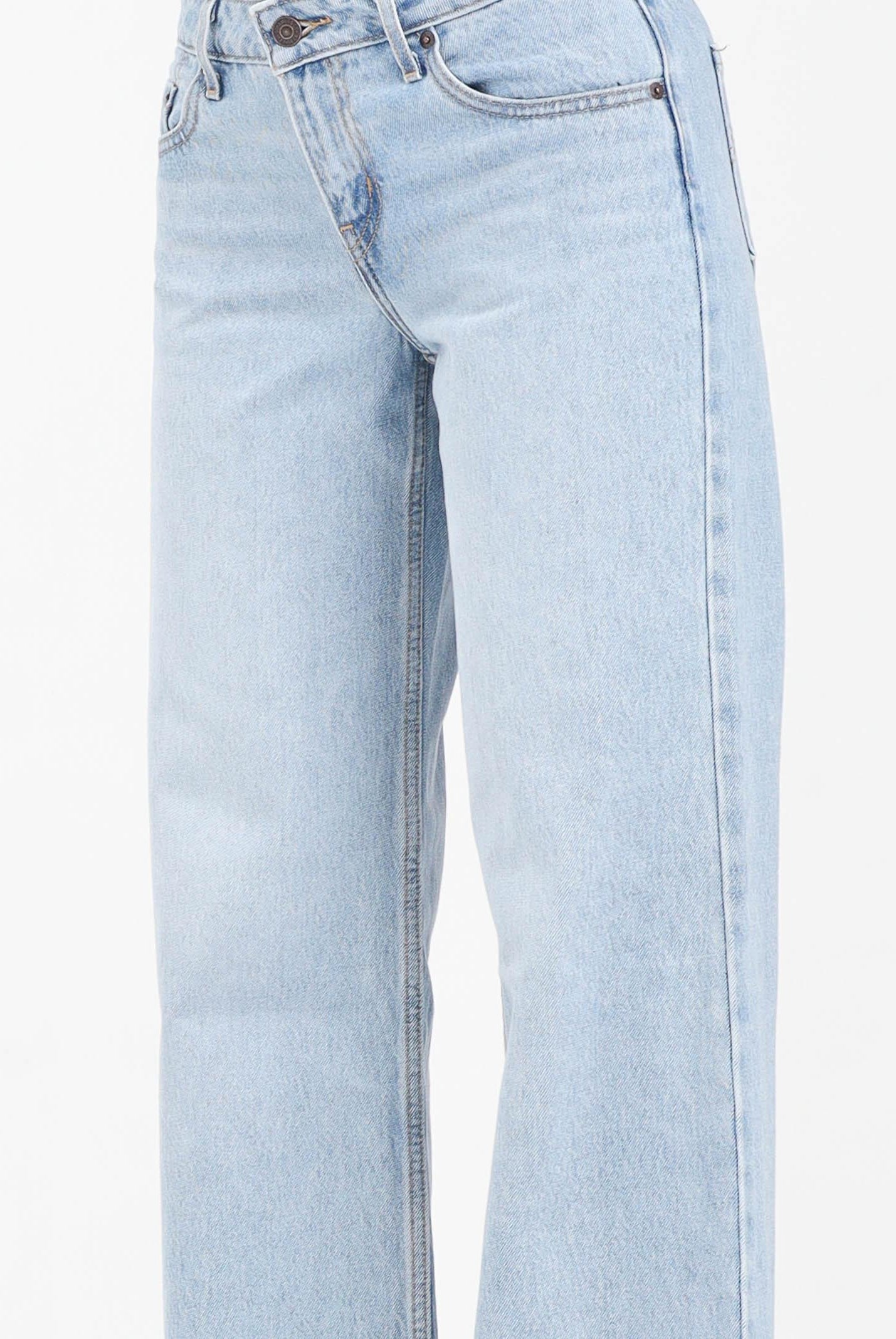 LEVI'S® Jeans Loose a vita bassa in denim chiaro da donna A5566-0010 . LEVI'S®