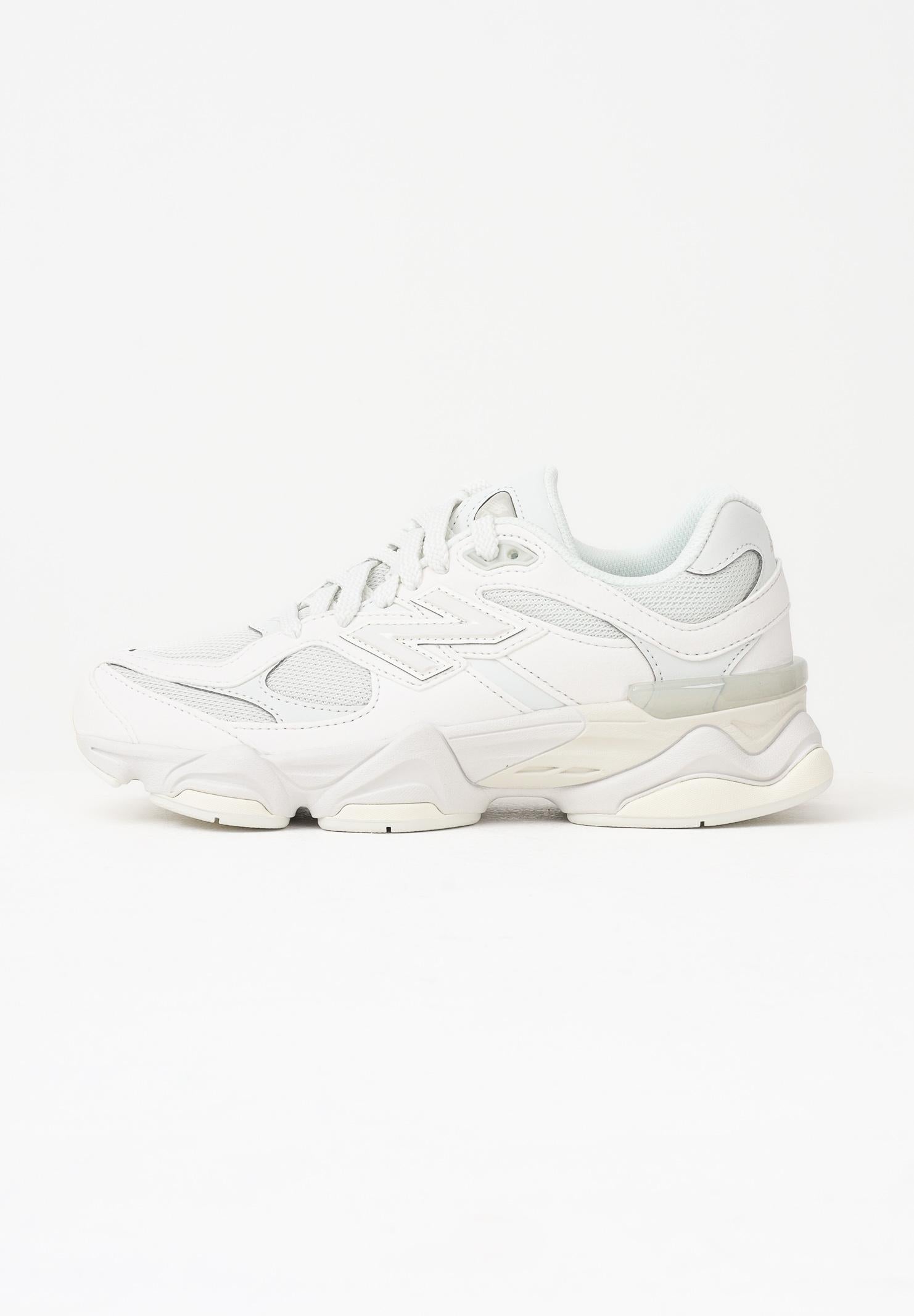 NEW BALANCE Sneakers 9060 grigio ghiaccio per uomo e donna GC9060LL . NEW BALANCE