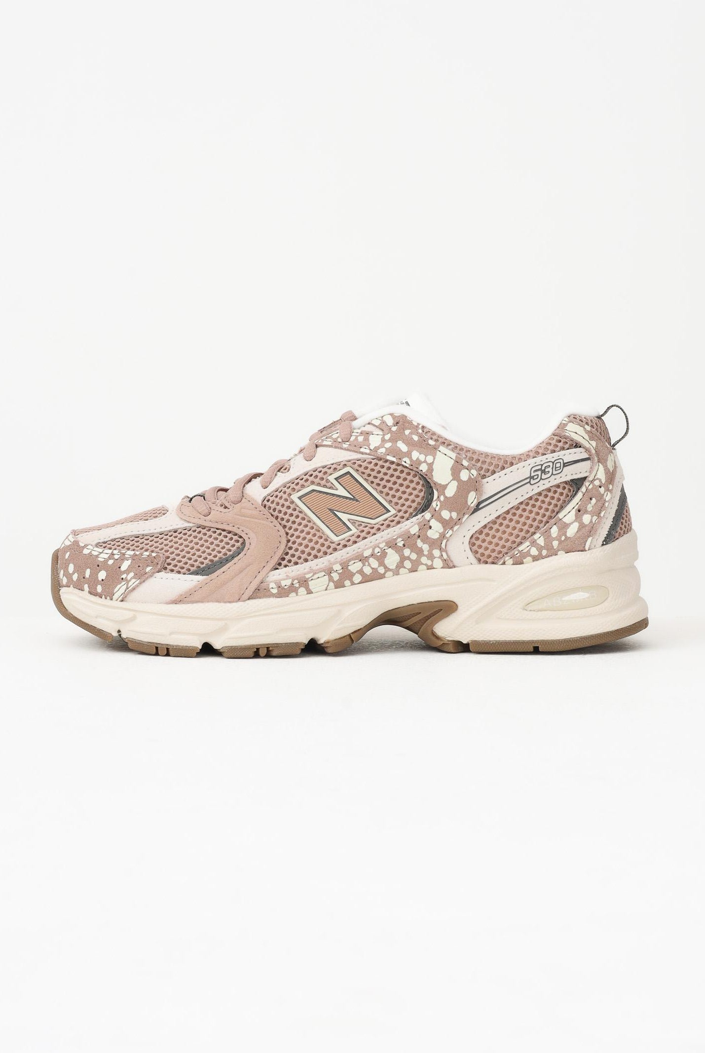 NEW BALANCE Sneakers 530 nude da donna con fantasia U53028U . NEW BALANCE