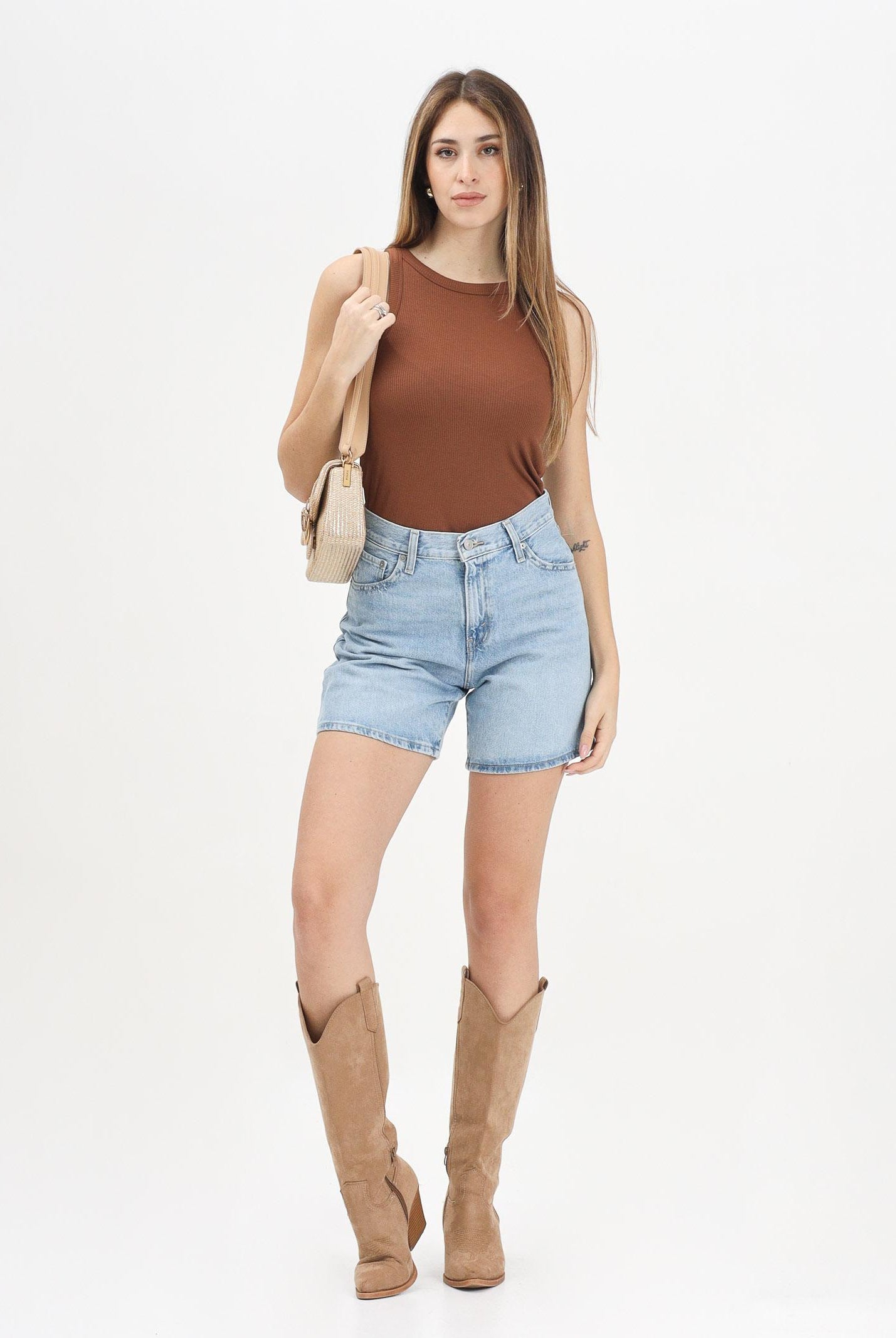 LEVI'S® Shorts High Rise Baggy in denim chiaro da donna A9311-0000 . LEVI'S®
