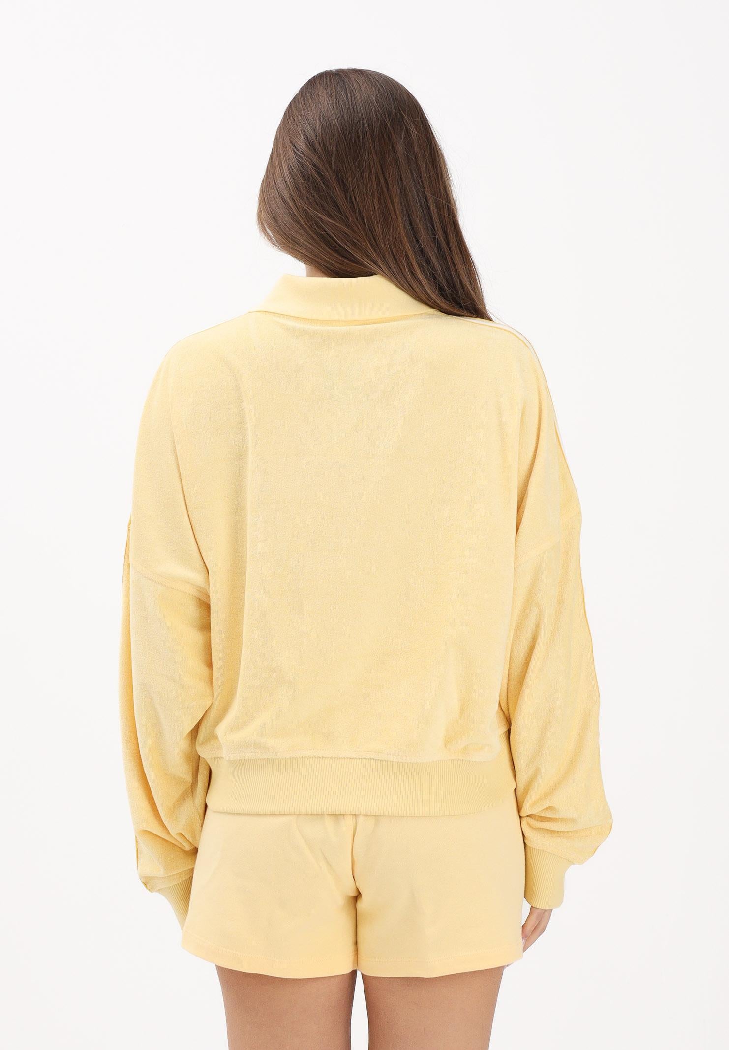 ADIDAS ORIGINALS Felpa stile polo in spugna gialla da donna KD1399 . ADIDAS ORIGINALS