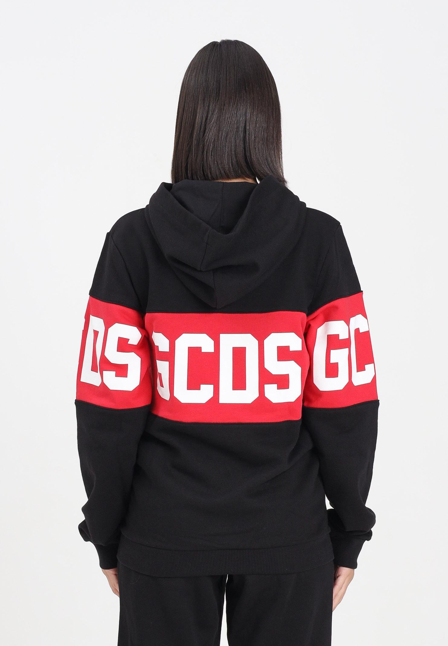 GCDS Felpa con cappuccio nera per donna, ragazze e bambini rifinita da stampa logo B2JU1926BA2 99 GCDS