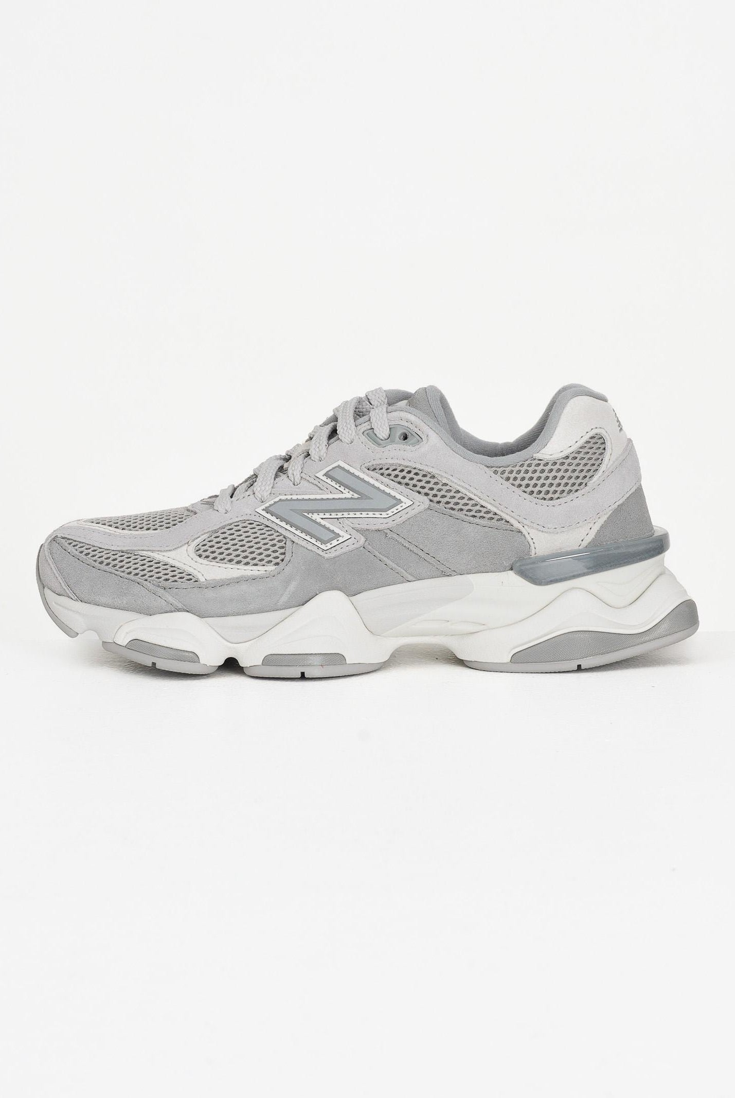 NEW BALANCE Sneakers 9060 grigie da uomo U9060ERD . NEW BALANCE