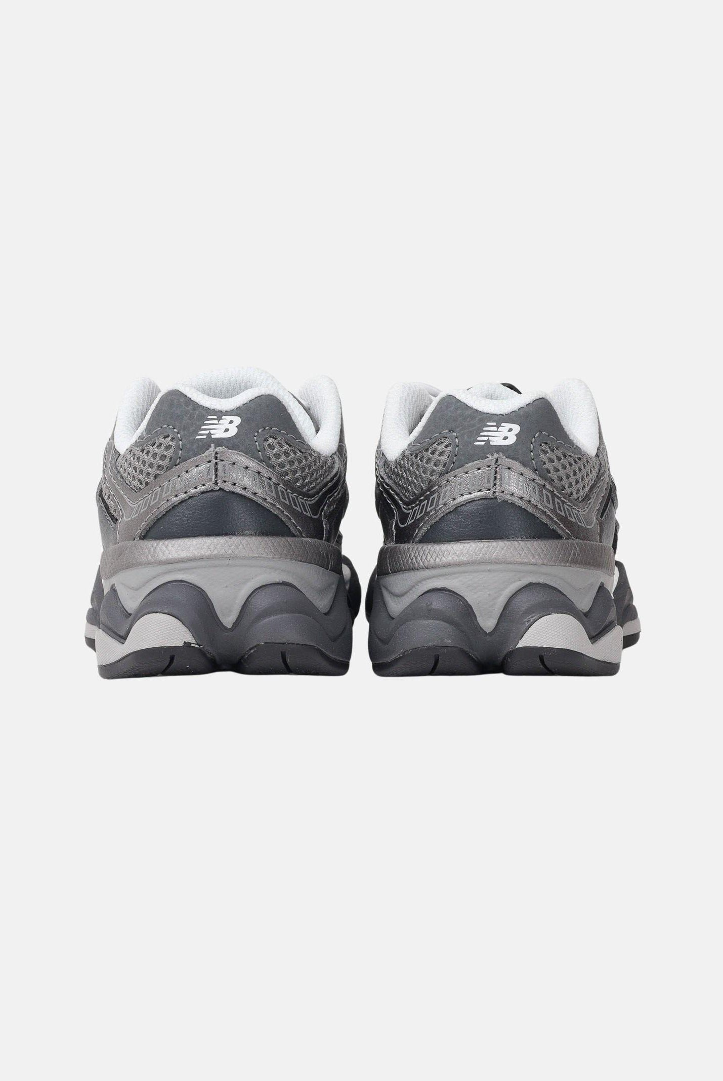 NEW BALANCE Sneakers 9060 grigie da neonato I90602W5 . NEW BALANCE