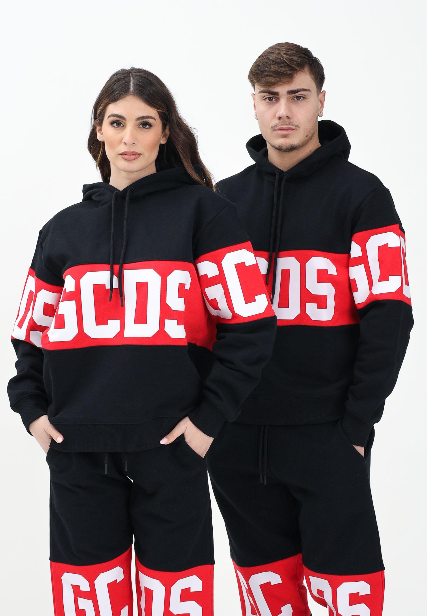 GCDS Felpa con cappuccio nera per uomo e donna rifinita da stampa logo B1XM1900JD1 99 GCDS
