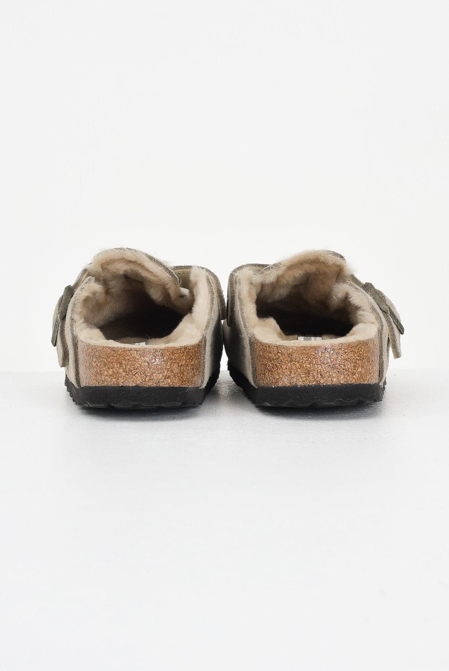 BIRKENSTOCK Ciabatte Boston con pelliccia beige per uomo e donna 1028299 . BIRKENSTOCK