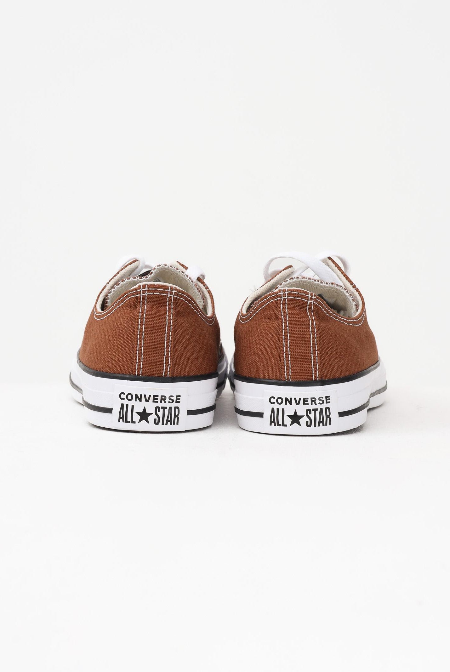CONVERSE Sneakers Chuck Taylor All Star Canvas marroni per uomo e donna A15957C . CONVERSE